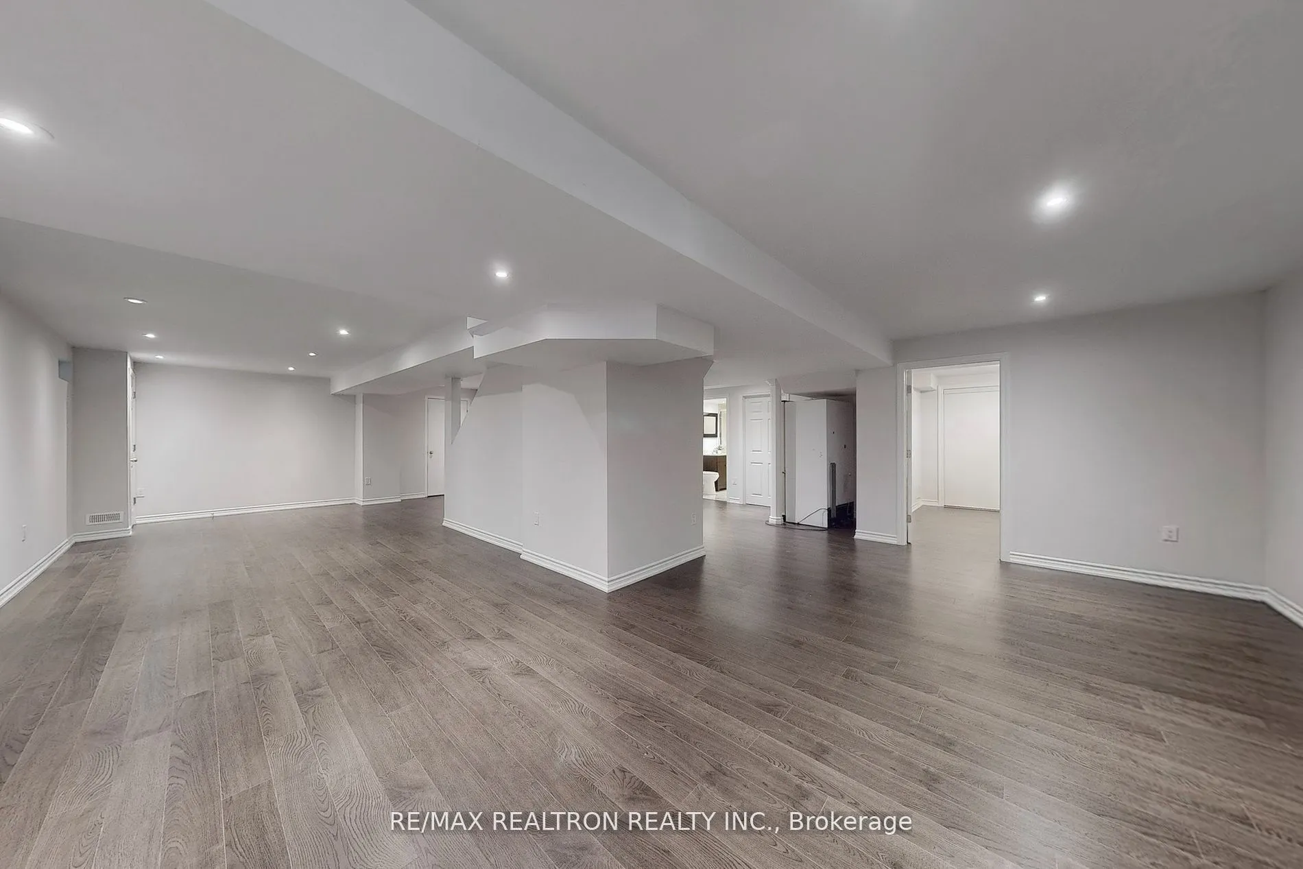 2355 Woodridge Way