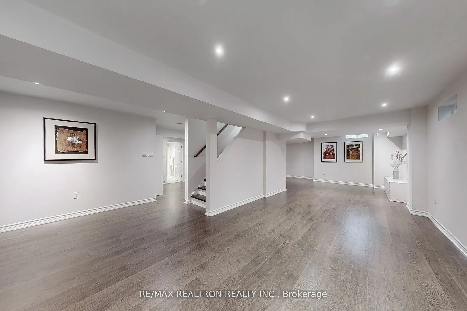 2355 Woodridge Way
