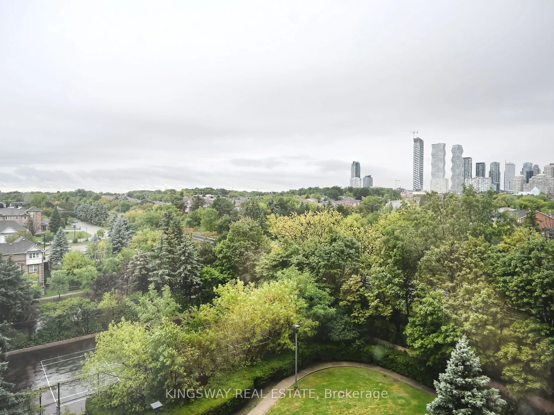 135 Hillcrest Avenue, #709