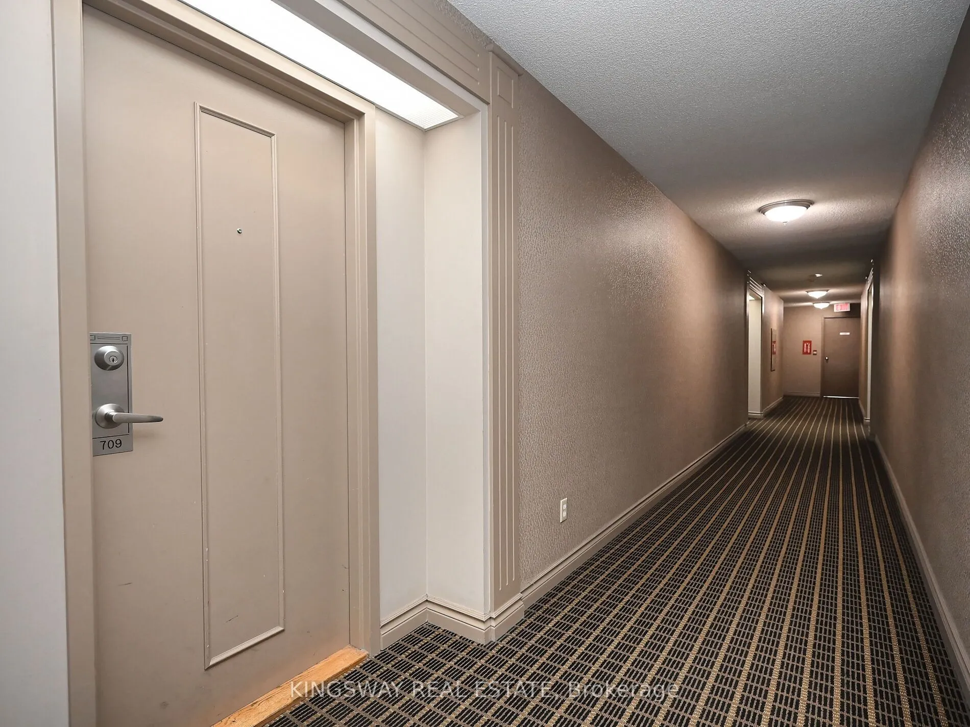135 Hillcrest Avenue, #709