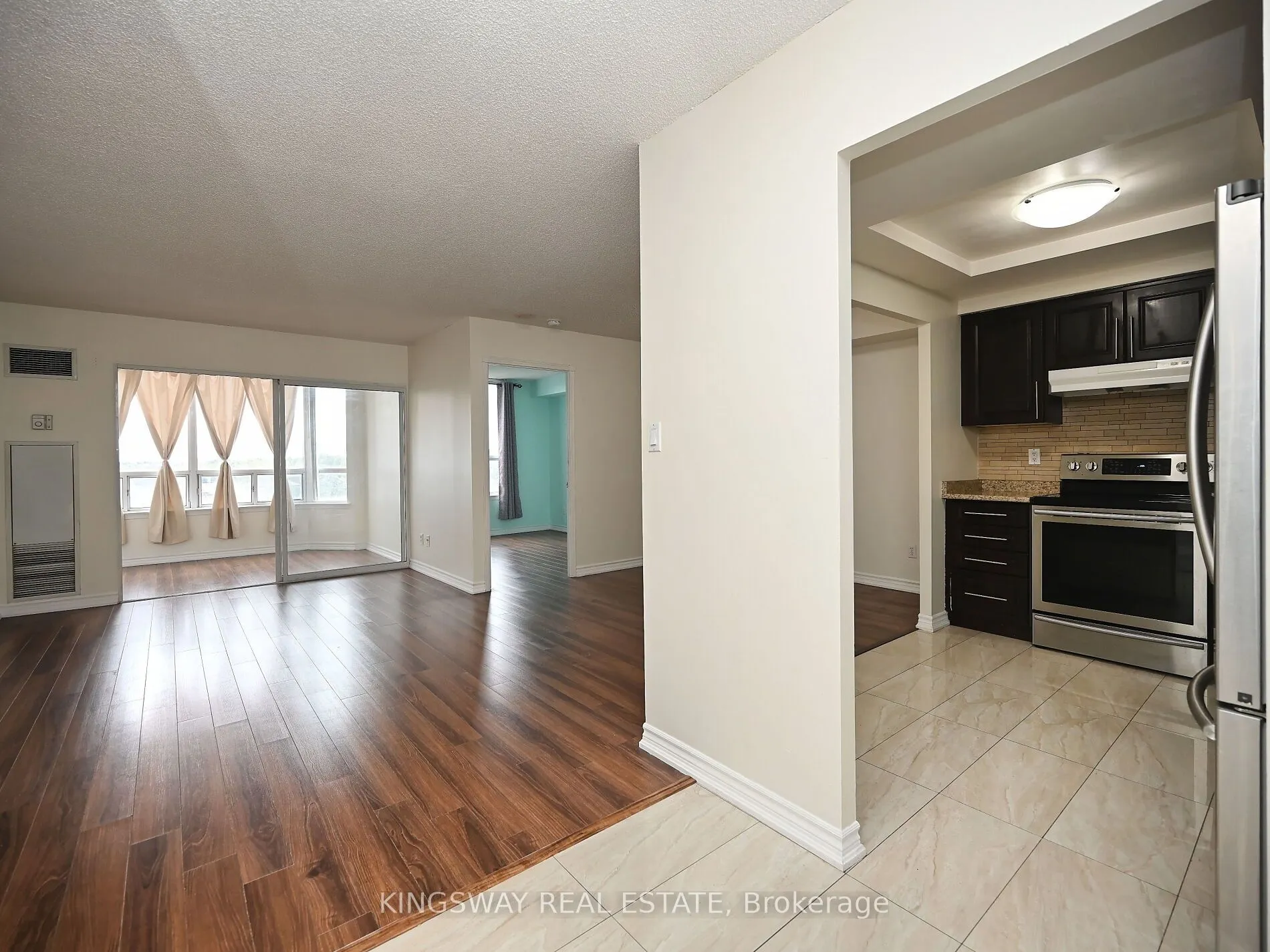 135 Hillcrest Avenue, #709