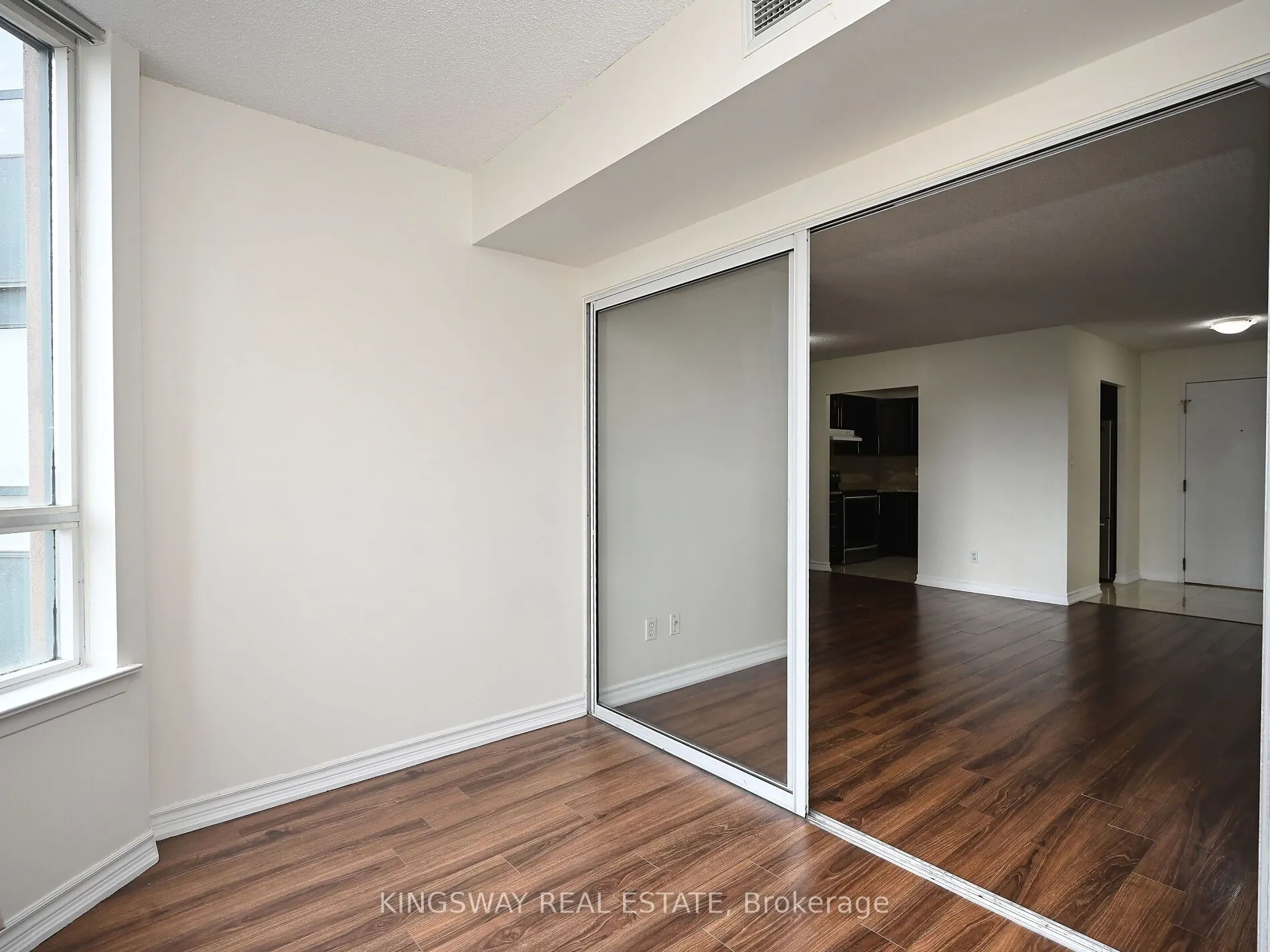 135 Hillcrest Avenue, #709