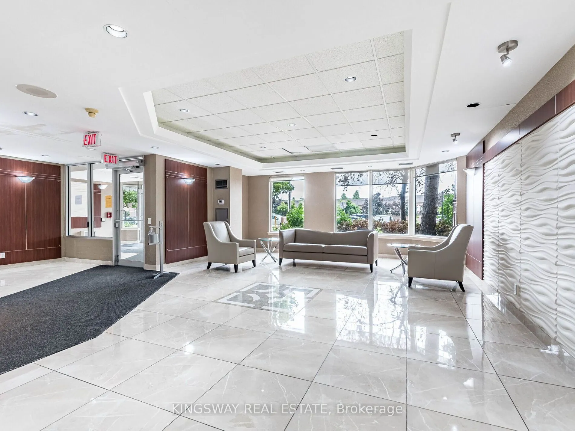 135 Hillcrest Avenue, #709