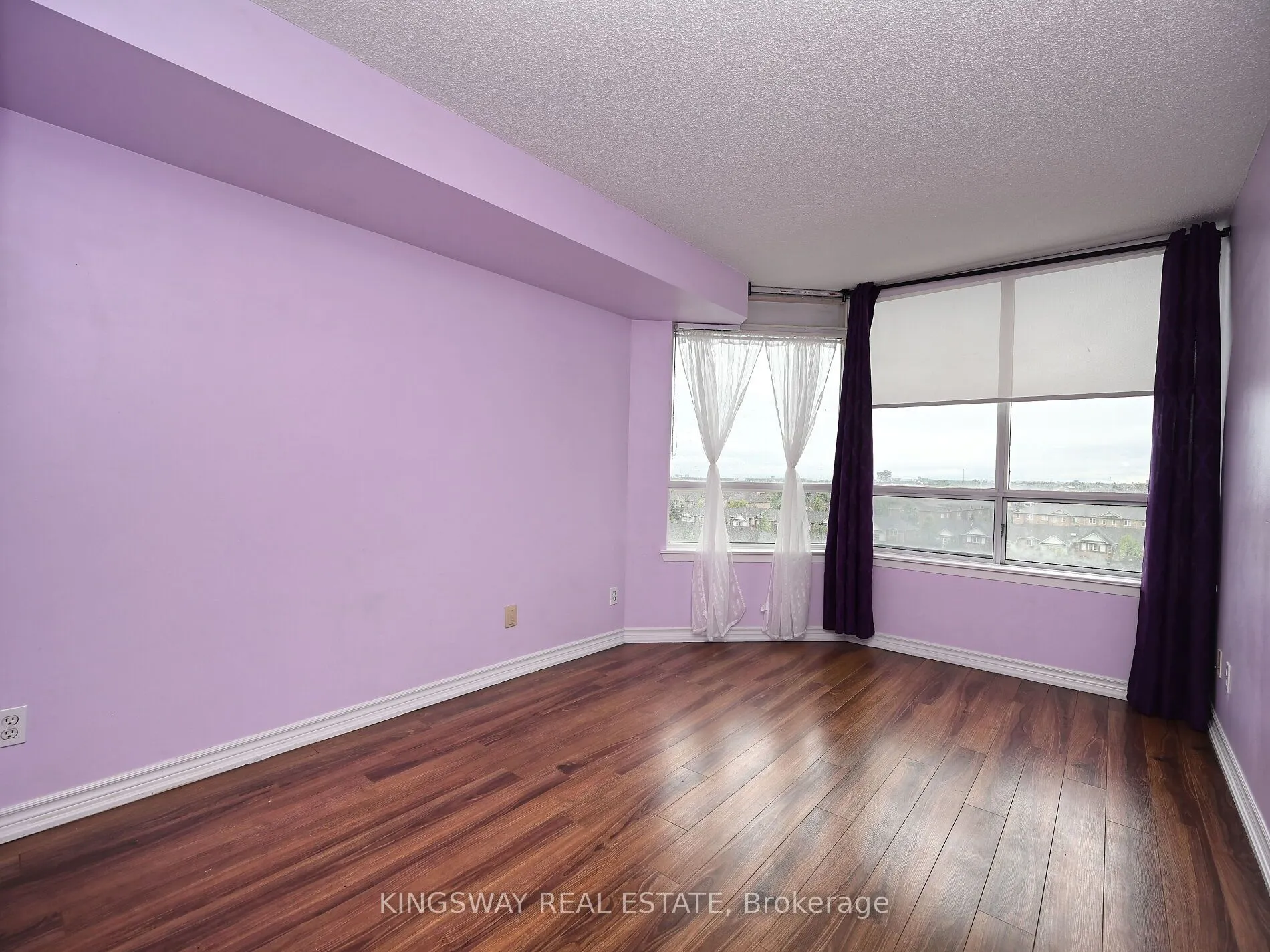135 Hillcrest Avenue, #709