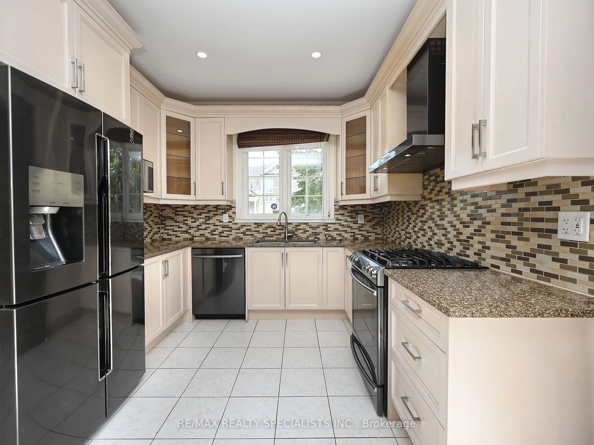 138 Southlake Boulevard