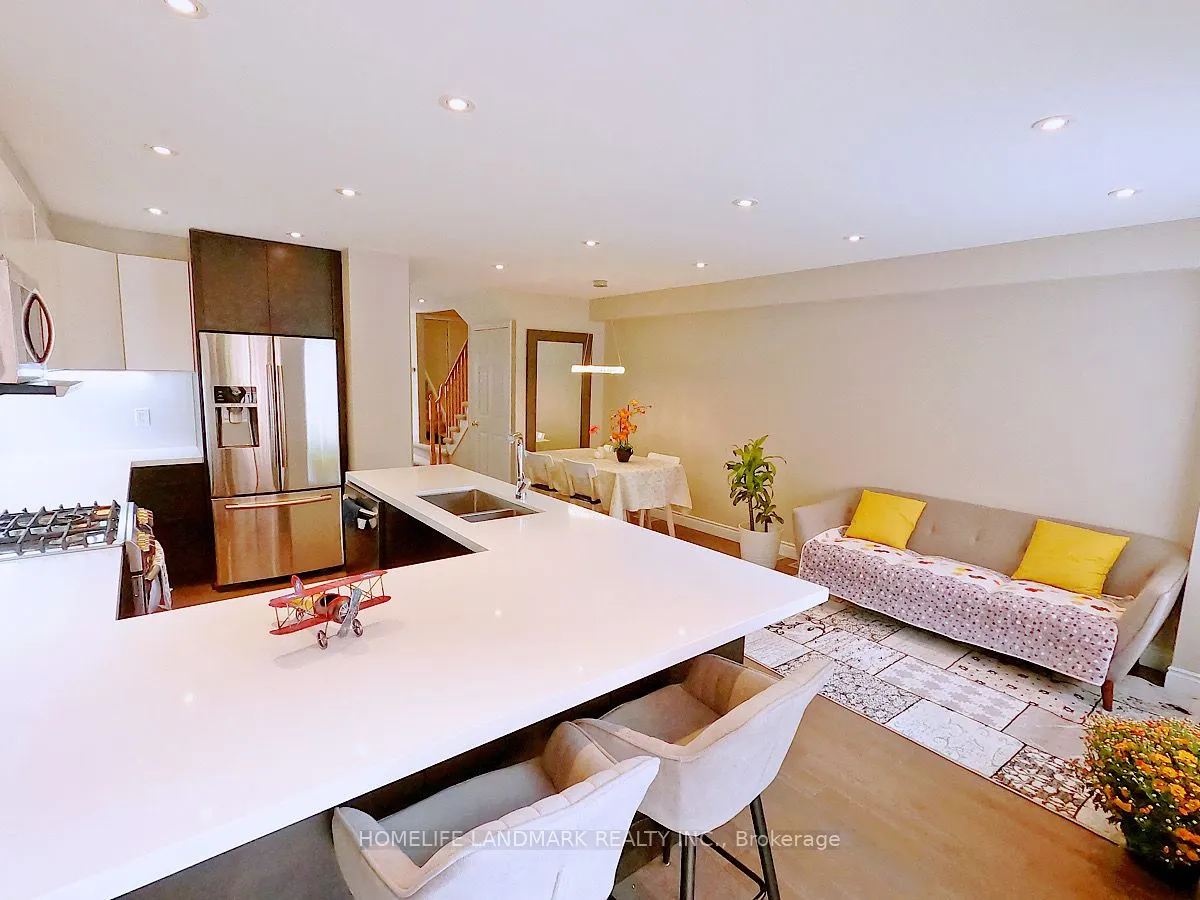1425 Abbeywood Drive, #12