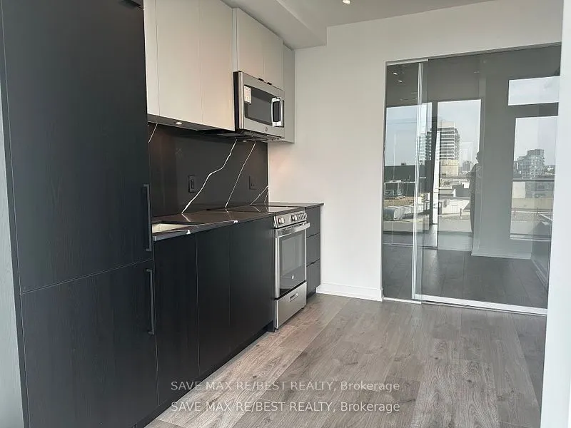 285 Dufferin Street, #726