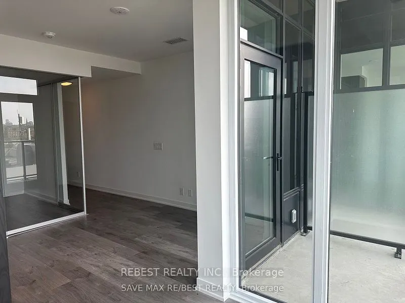 285 Dufferin Street #726