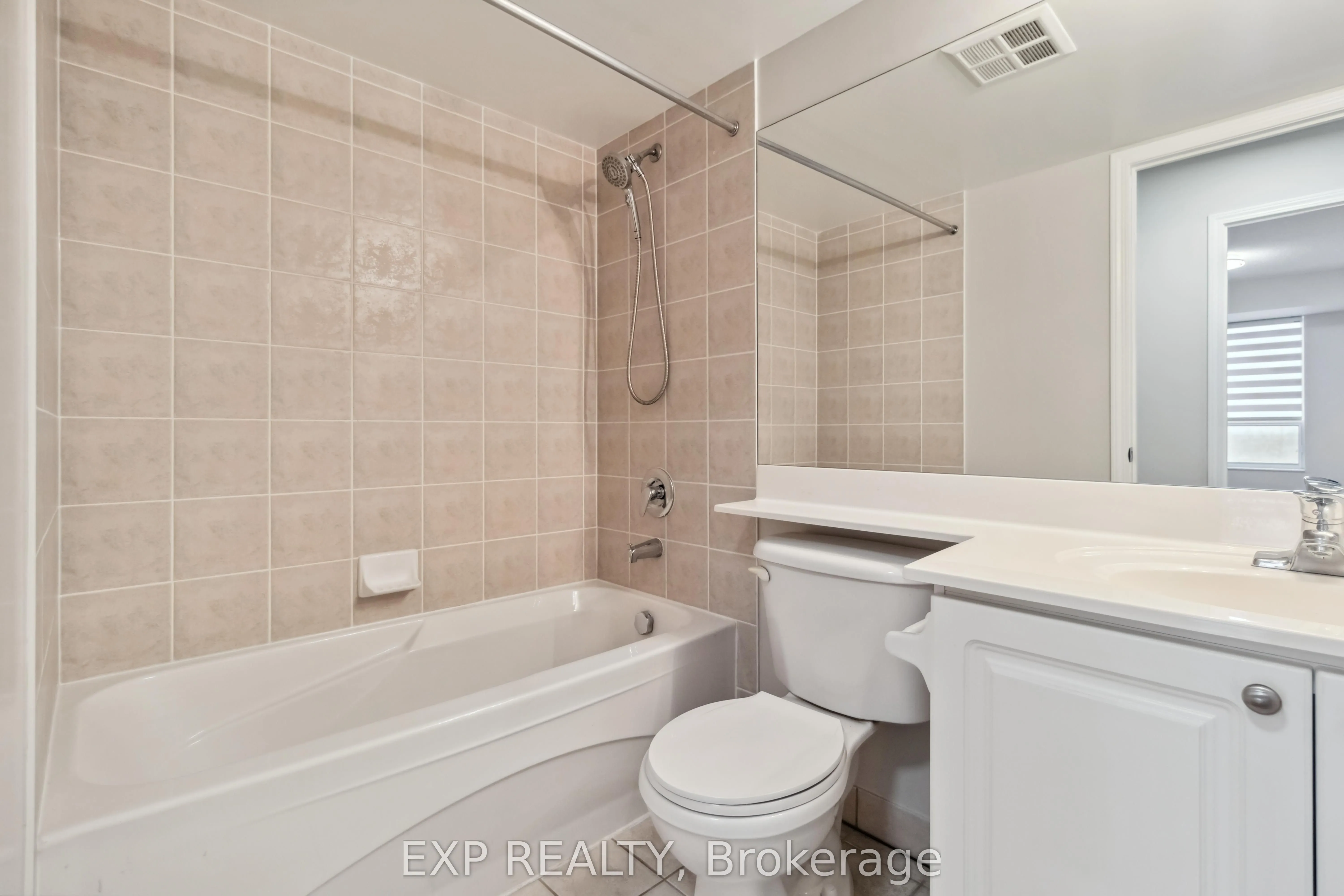 25 Kingsbridge Garden Circle, #616
