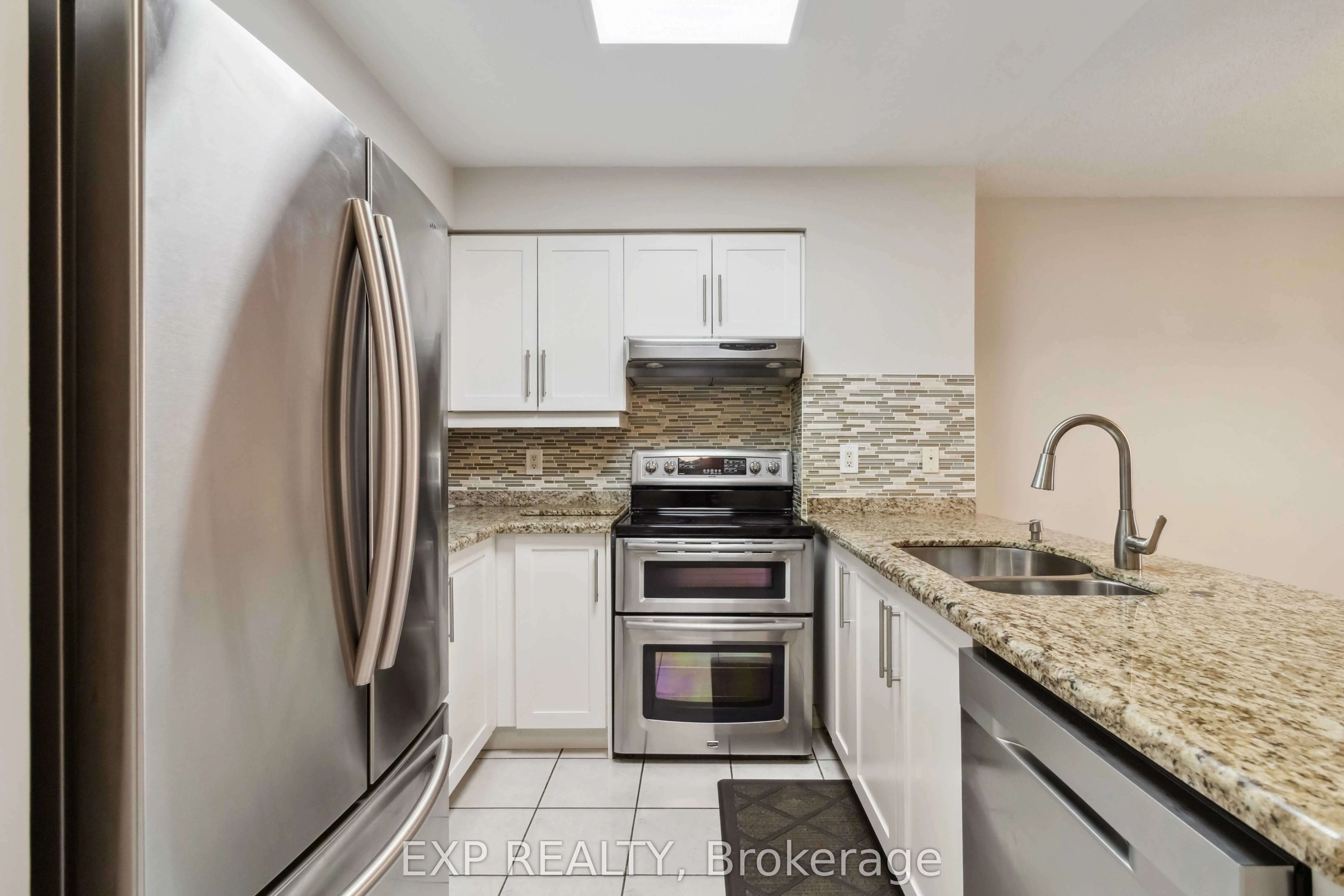 25 Kingsbridge Garden Circle, #616