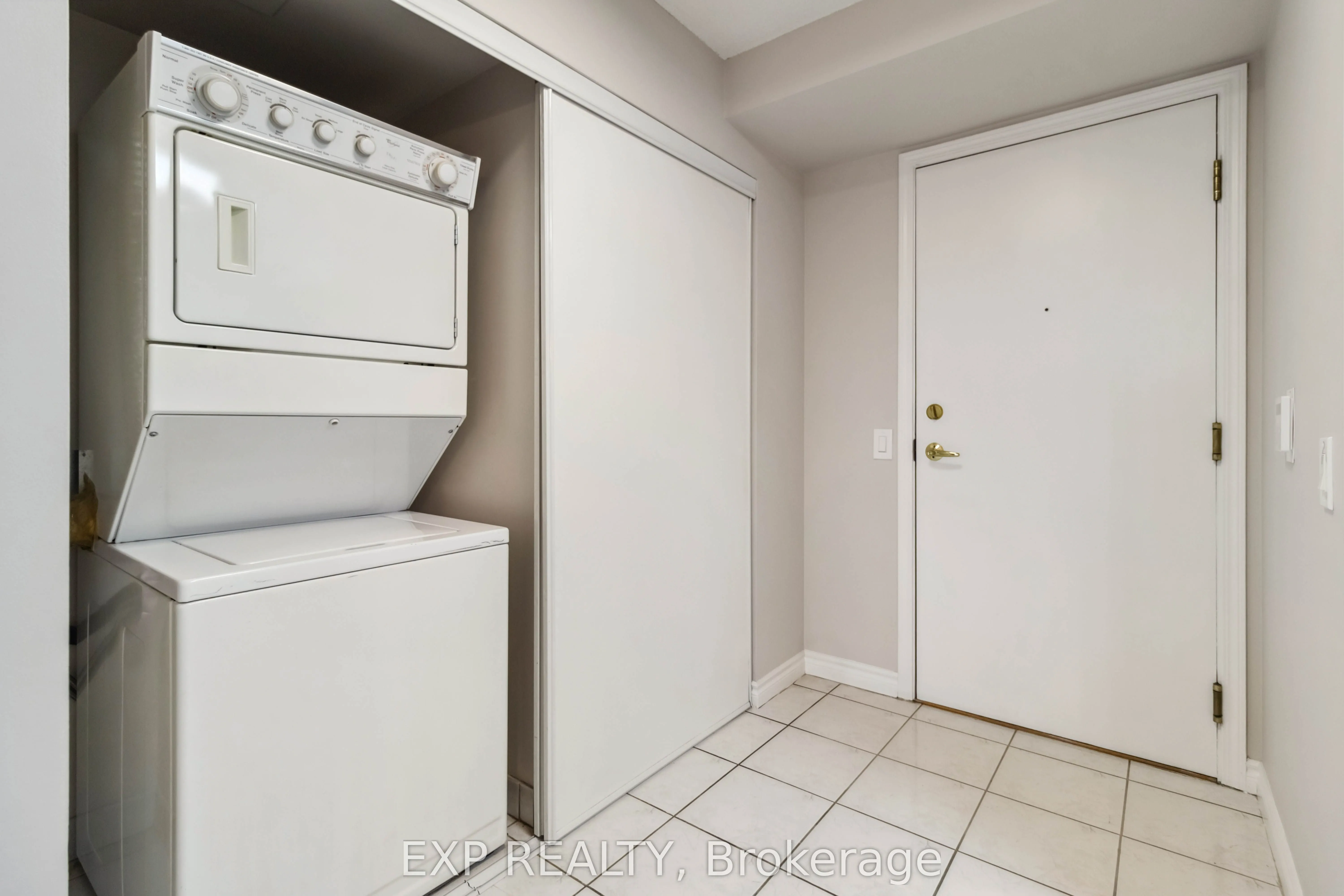 25 Kingsbridge Garden Circle, #616