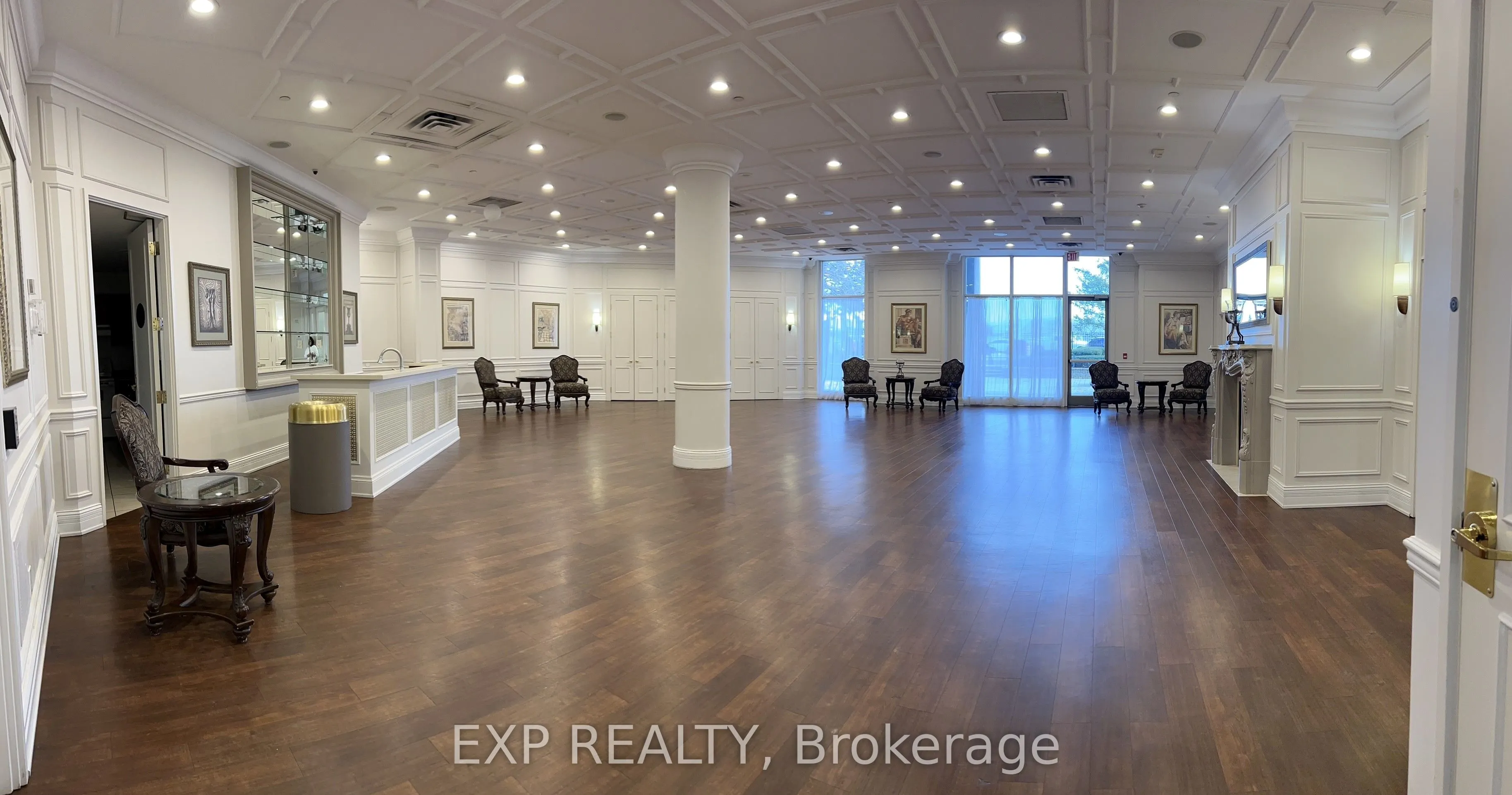 25 Kingsbridge Garden Circle, #616