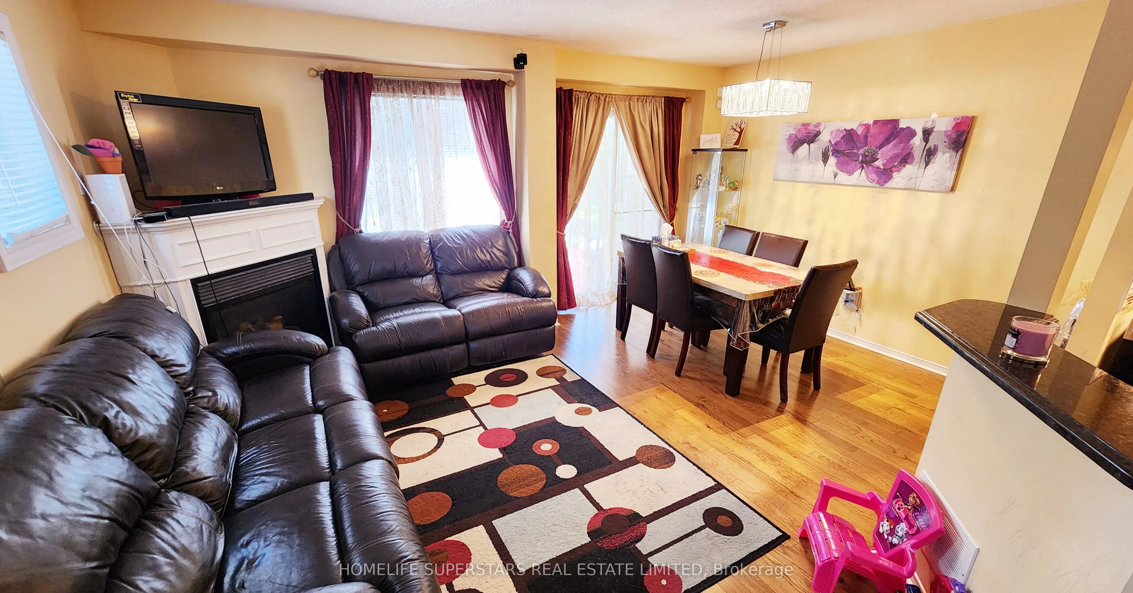 833 Scollard Court, #152