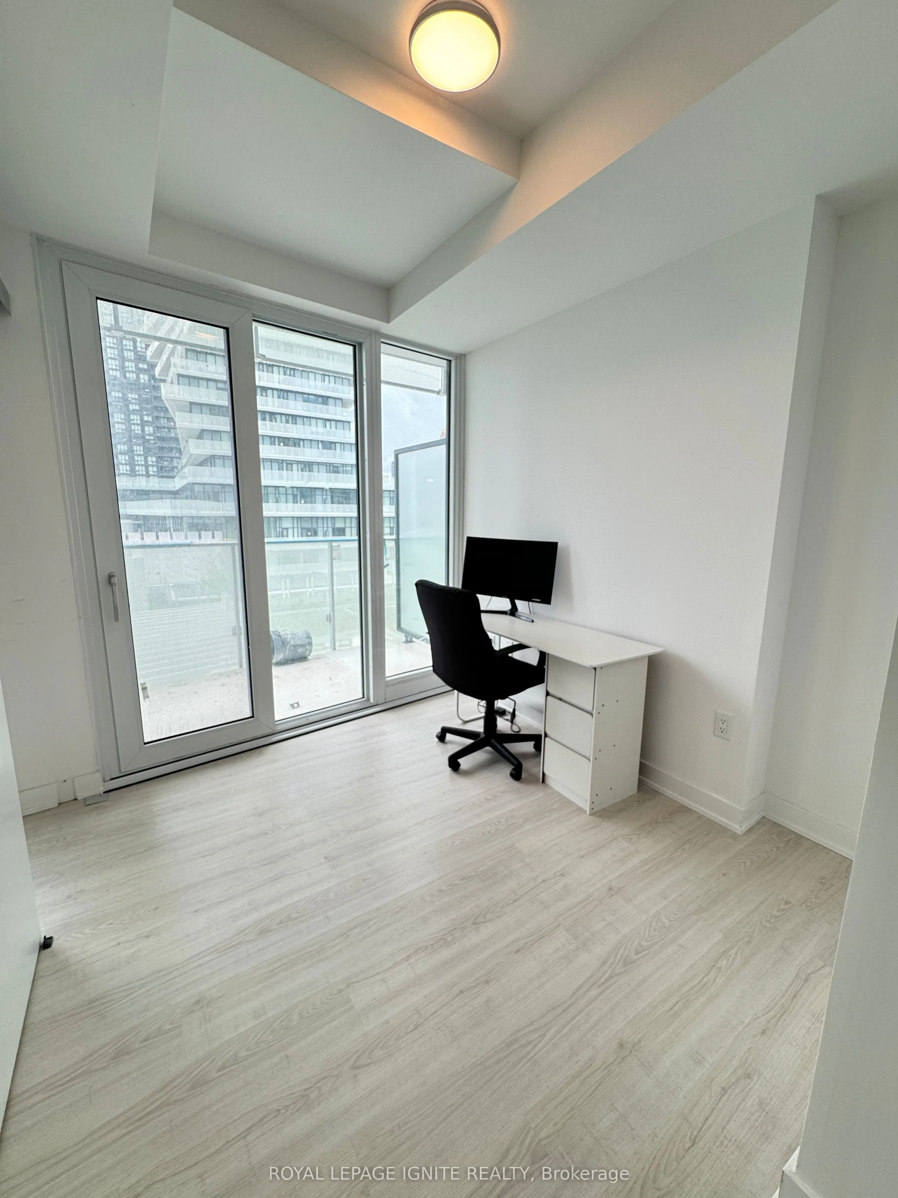 3883 Quartz Road, #501