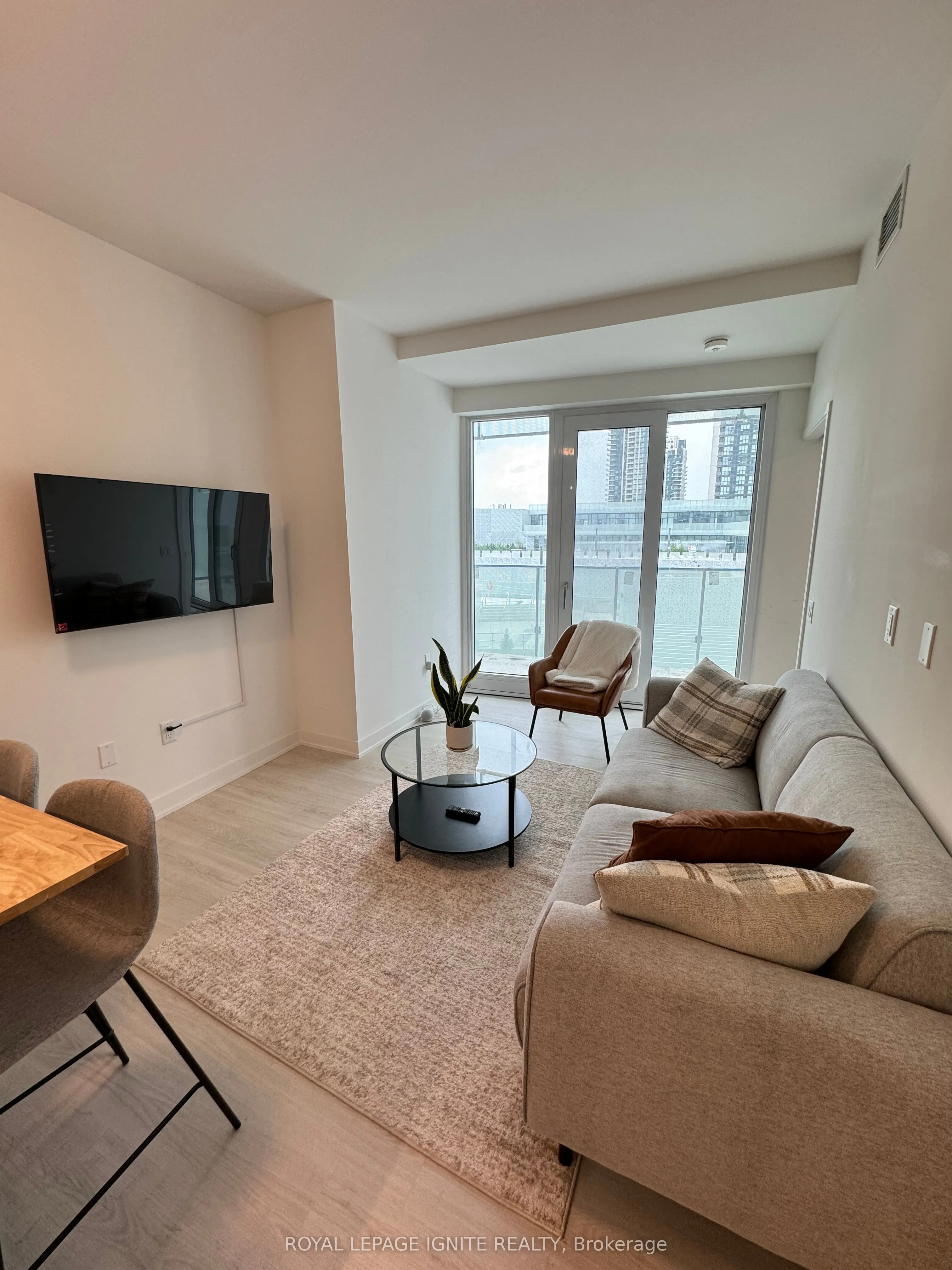3883 Quartz Road, #501