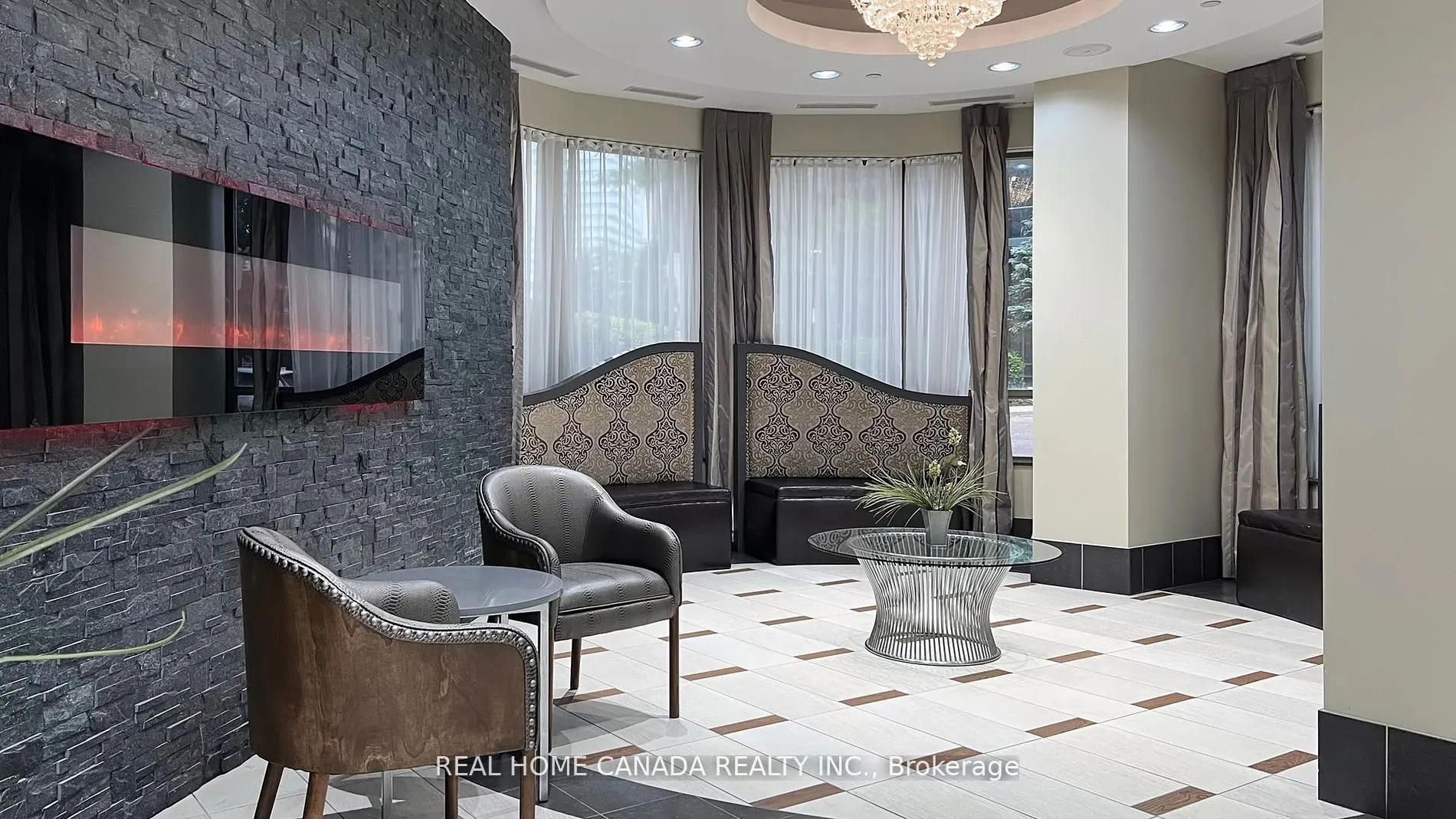 310 Burnhamthorpe Road W, #2811