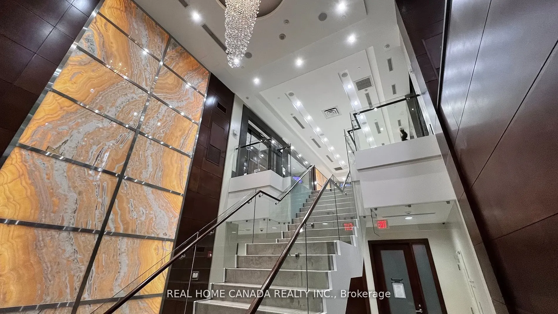 310 Burnhamthorpe Road W, #2811