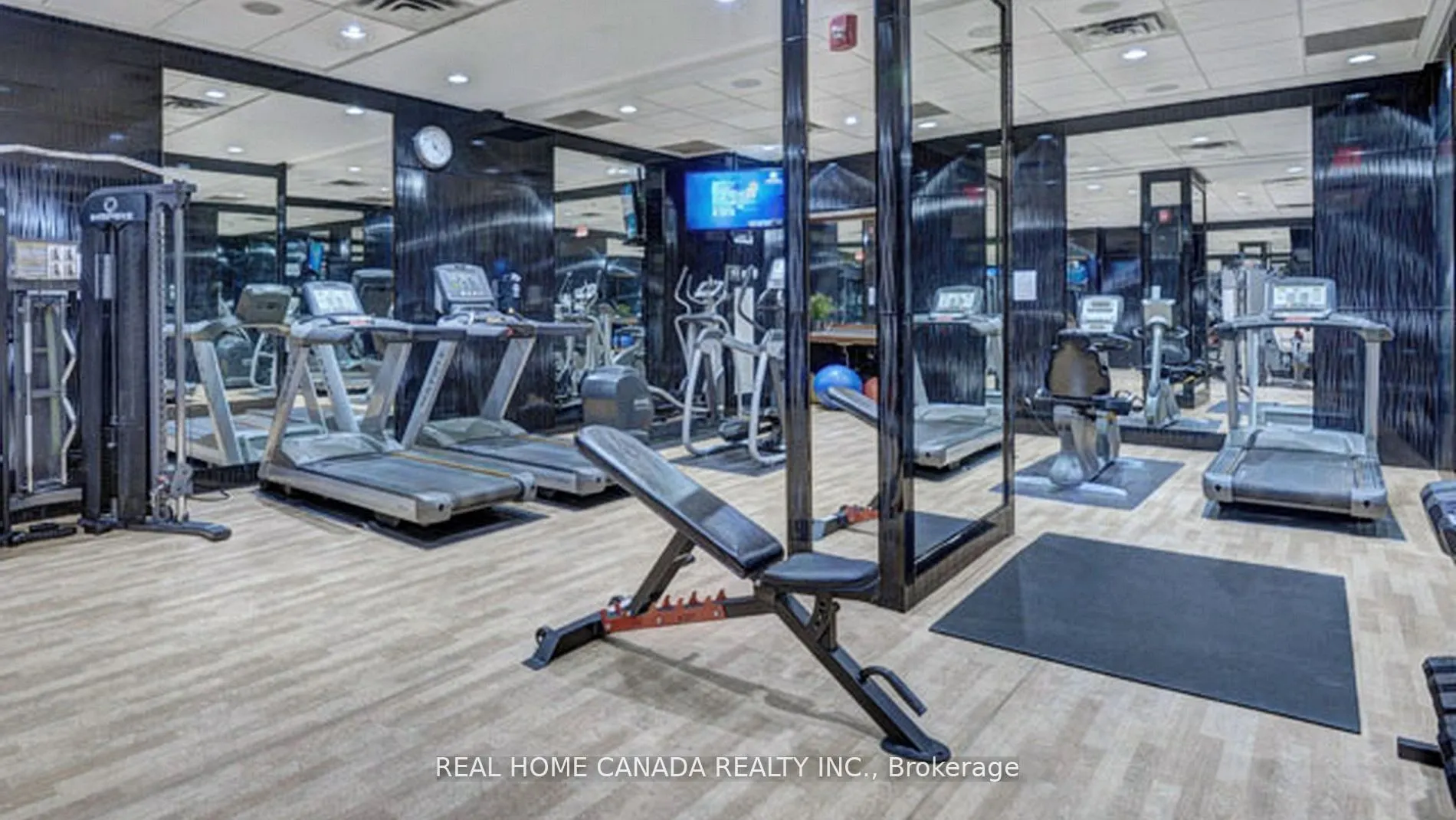 310 Burnhamthorpe Road W, #2811