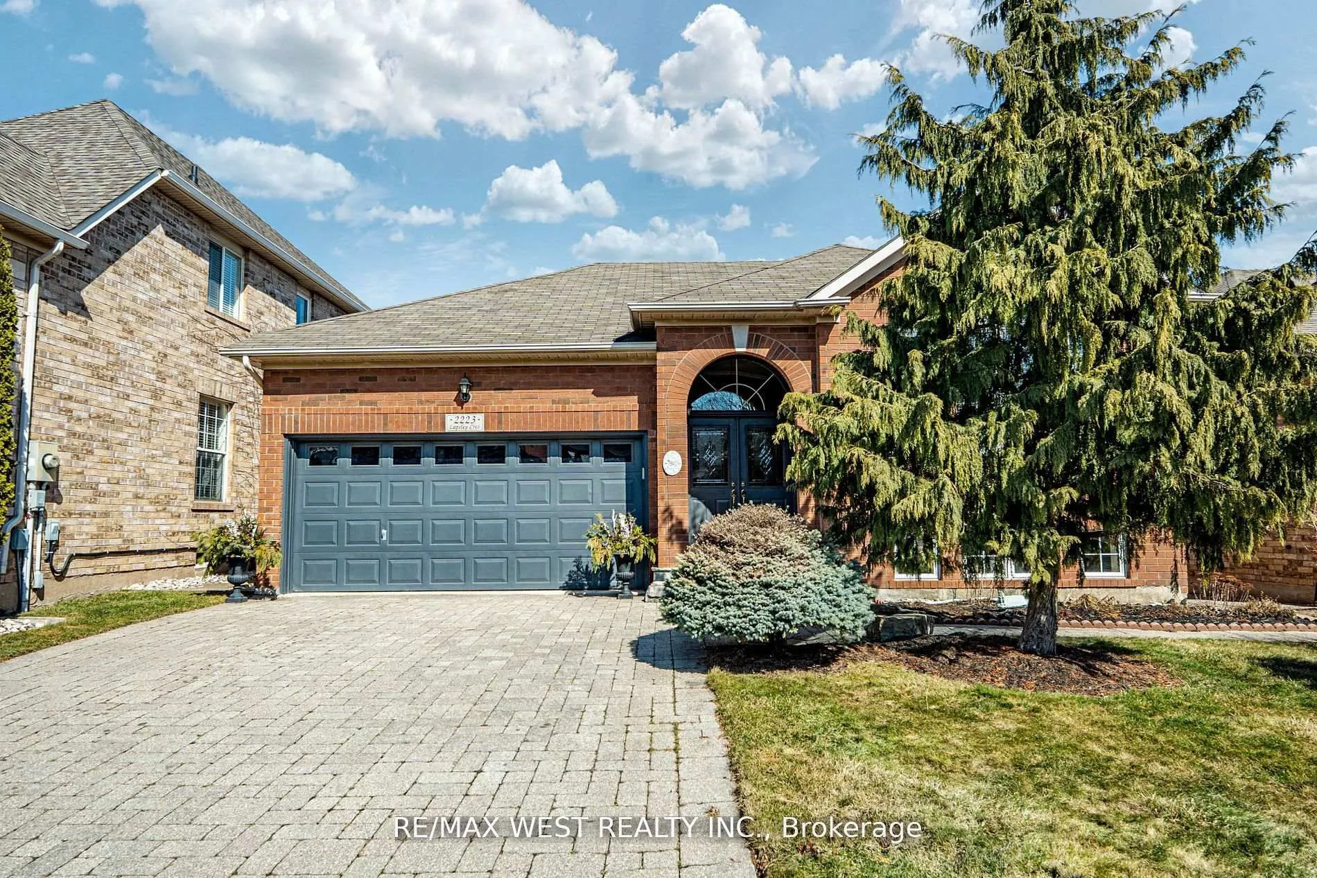 2223 Lapsley Crescent