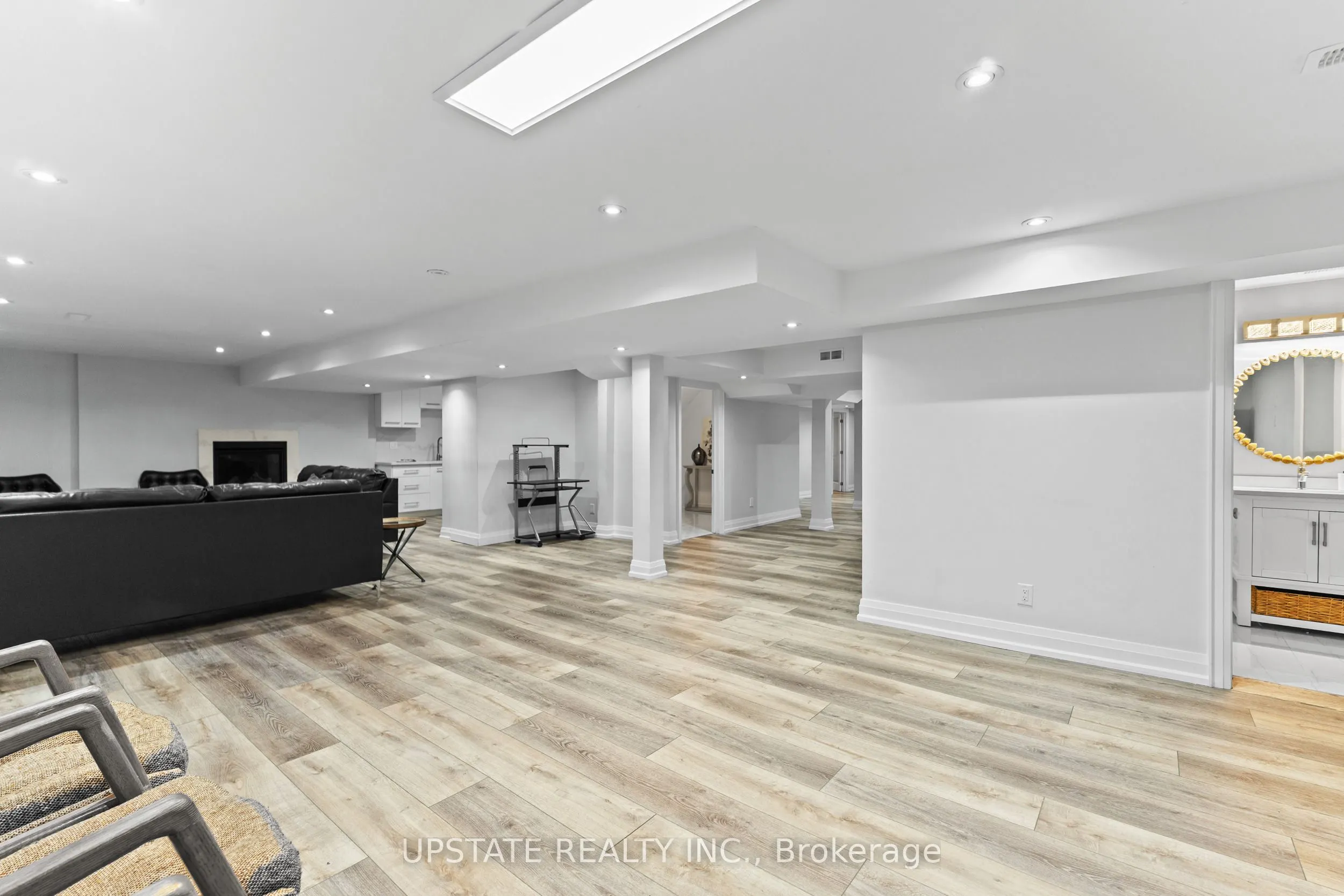 6 Islington Drive