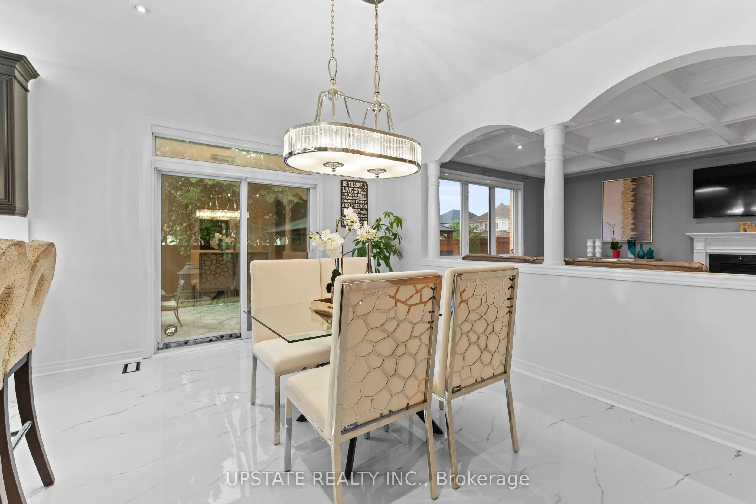 6 Islington Drive