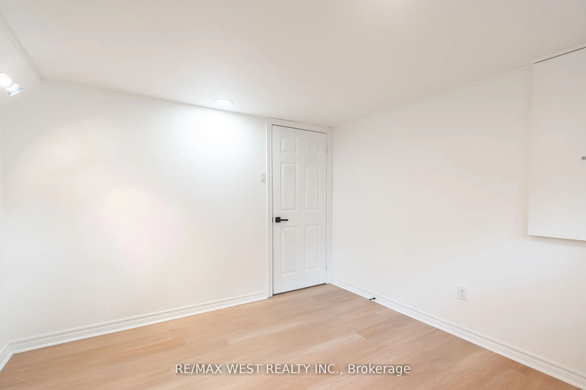 75 Wright Crescent, #Basement