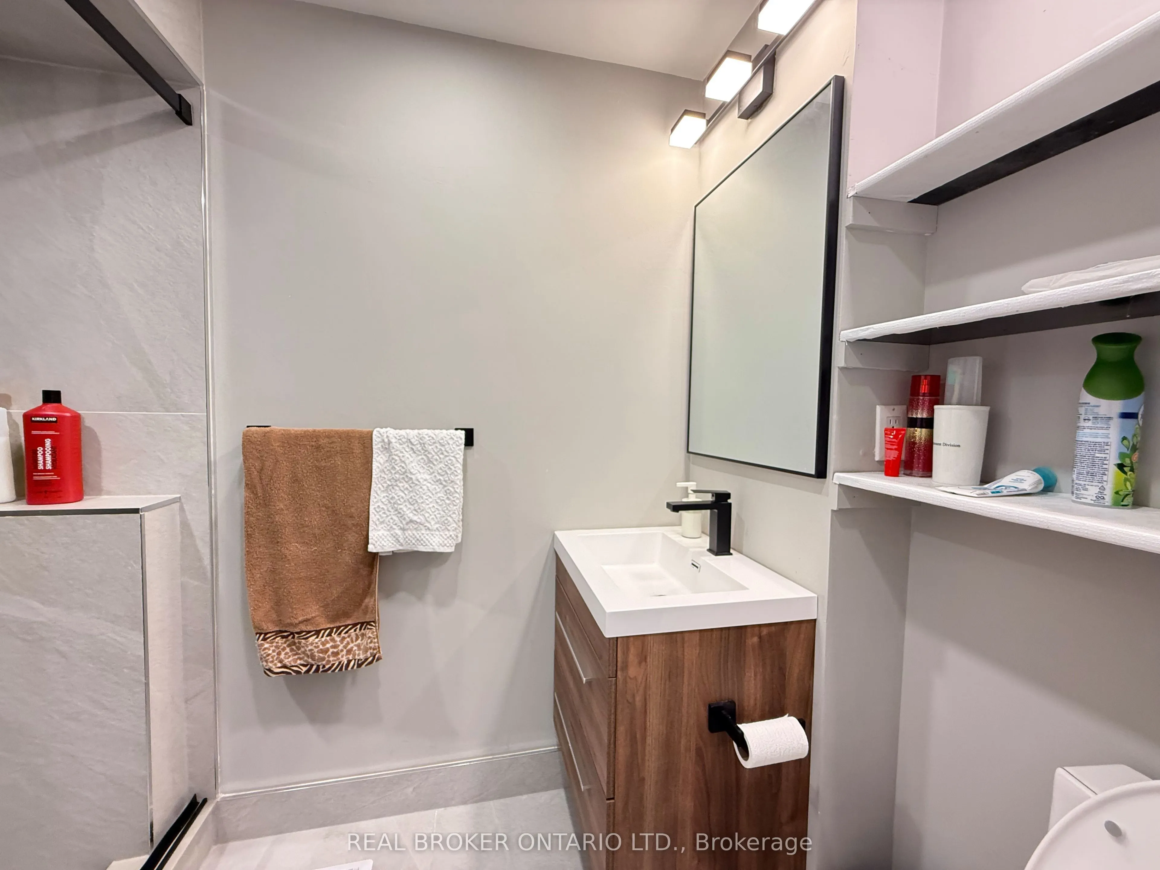 6679 Shelter Bay Road, #19