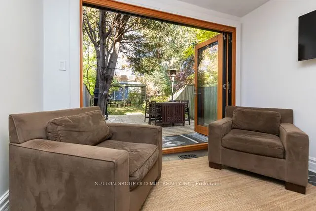 44 Wright Avenue, #Ave
