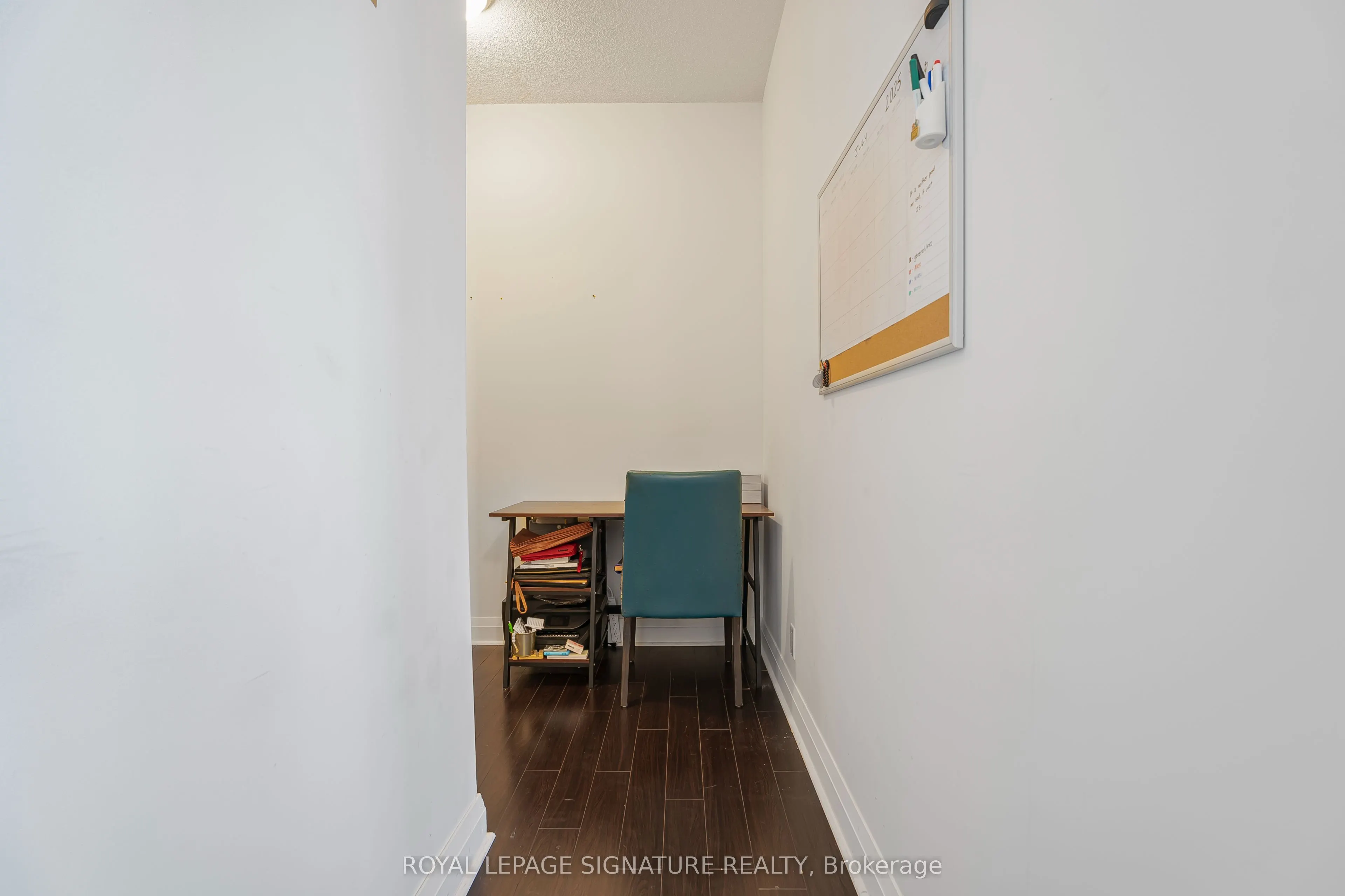 1185 The Queensway, #527