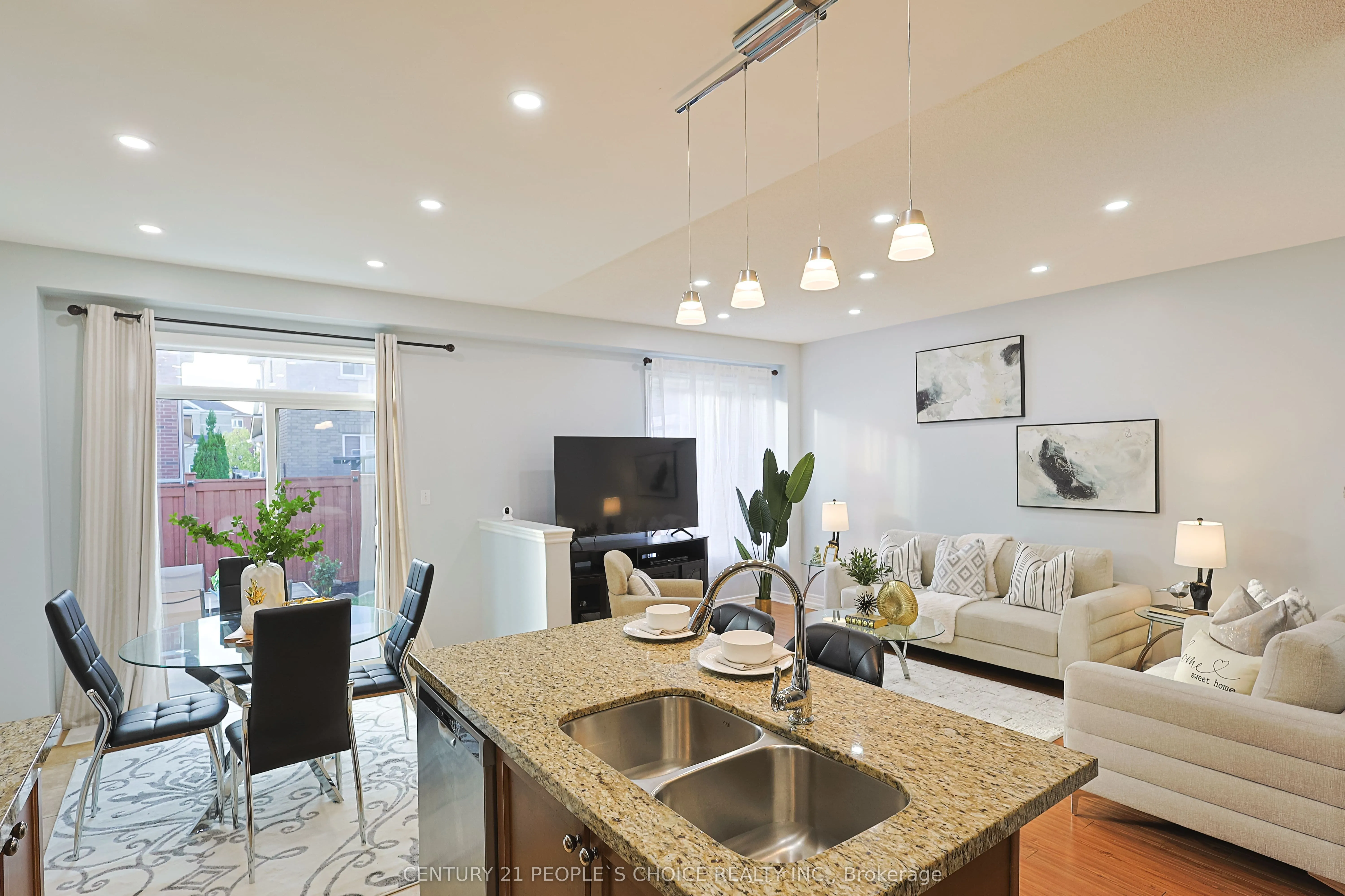 114 Begonia Crescent