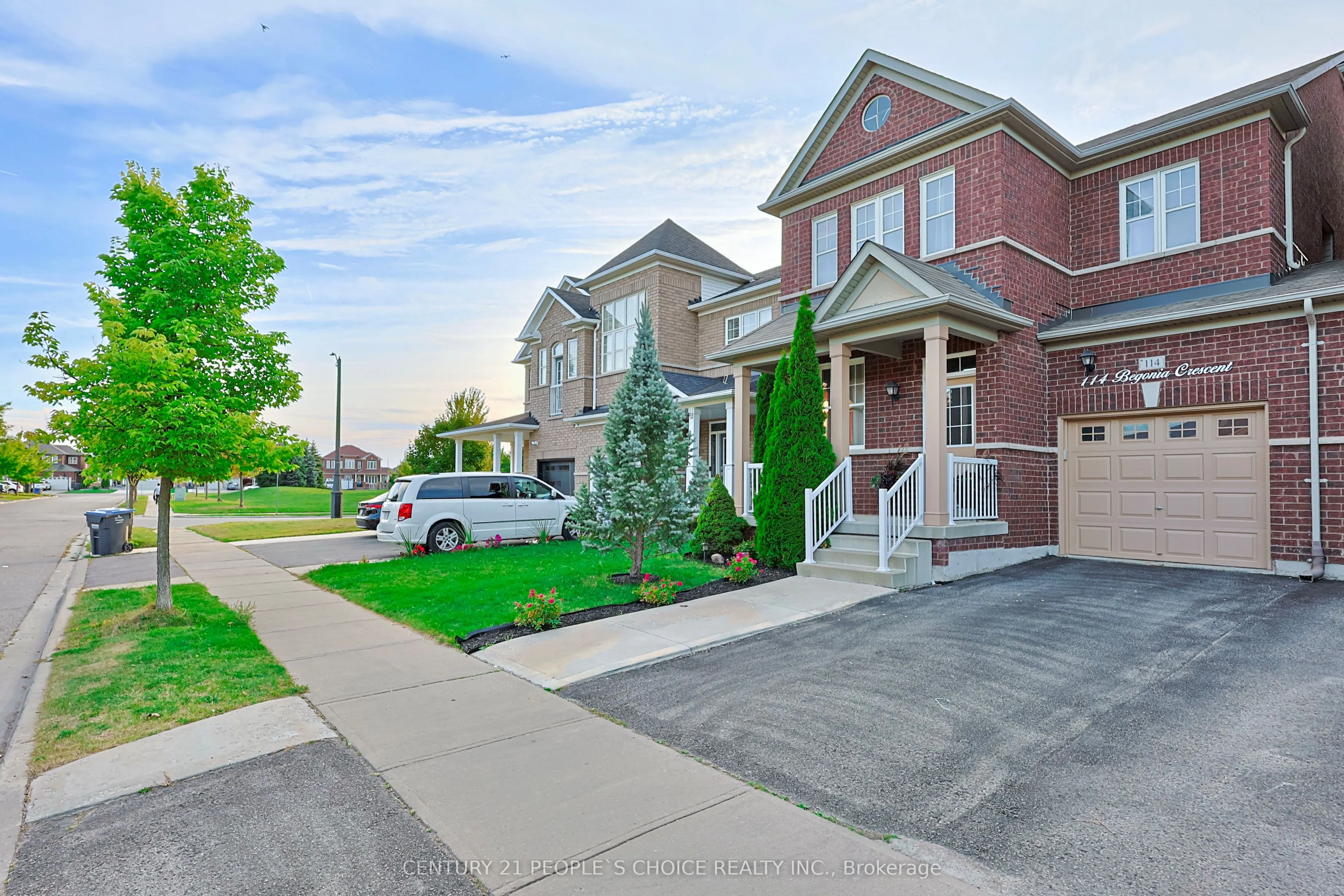 114 Begonia Crescent