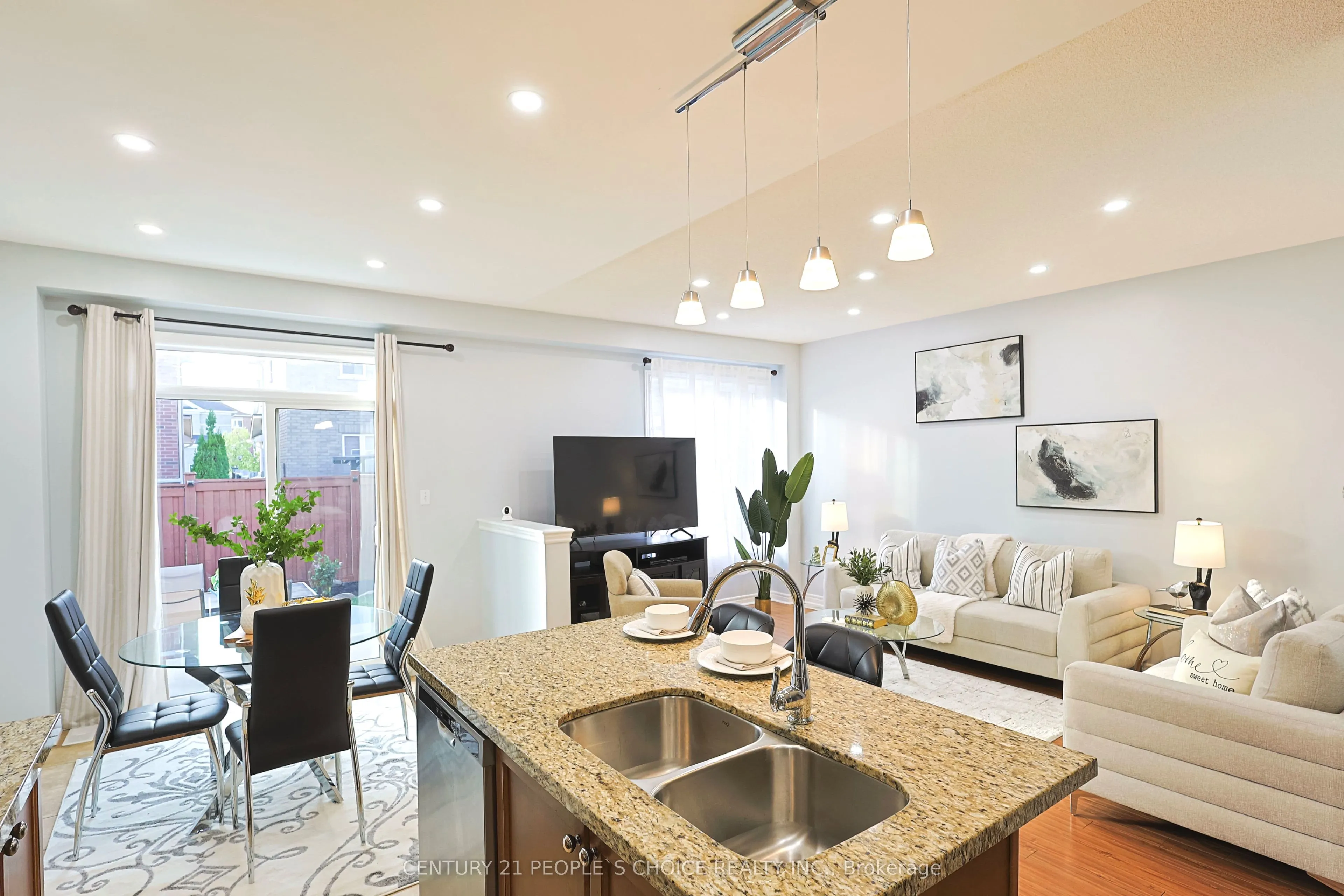 114 Begonia Crescent