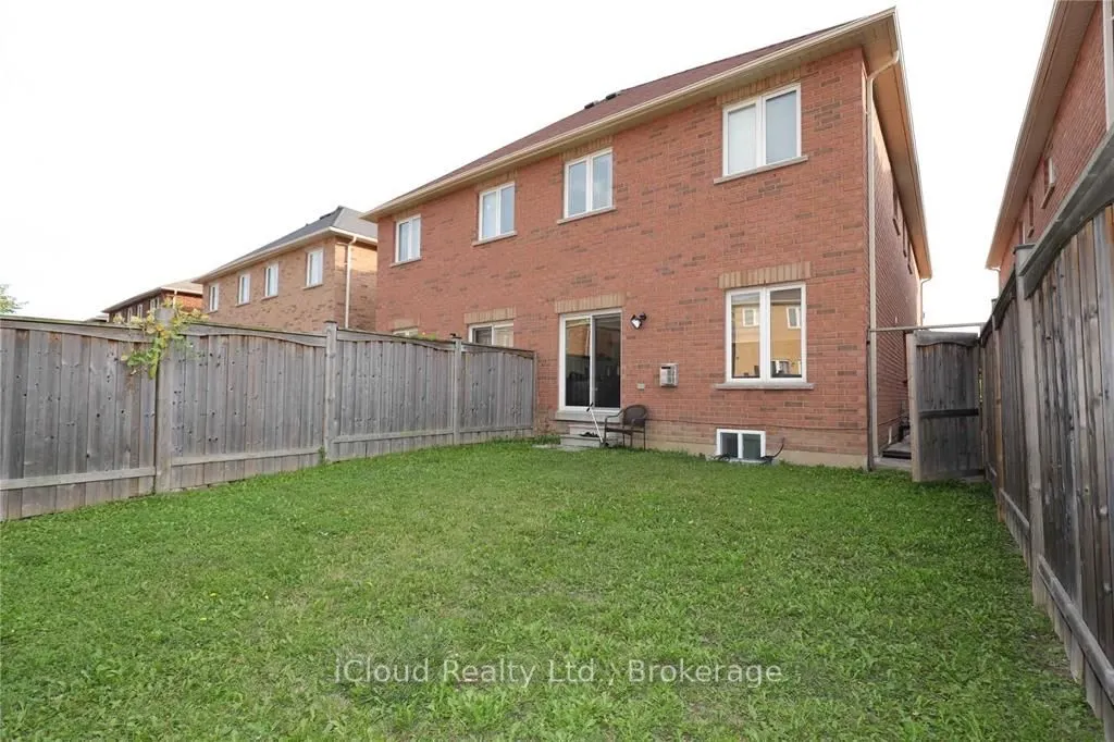 5153 Nestling Grove