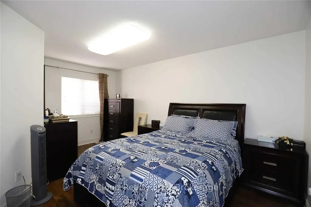 5153 Nestling Grove