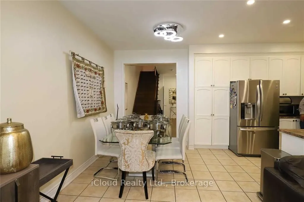 5153 Nestling Grove