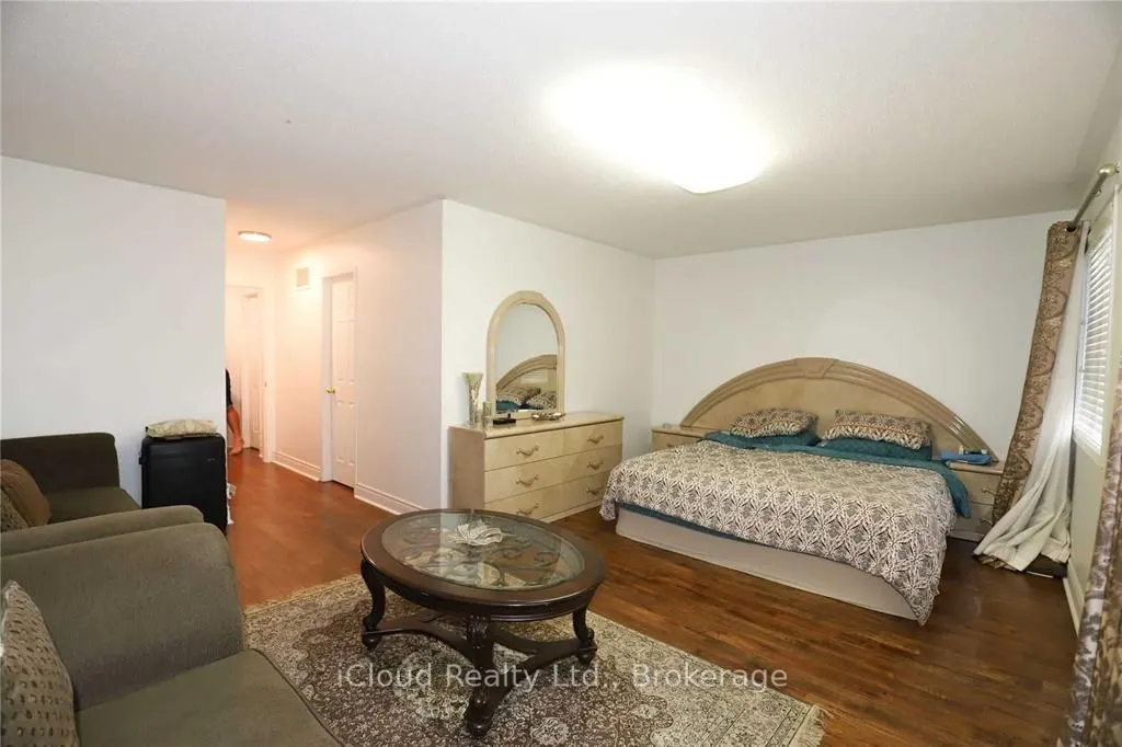 5153 Nestling Grove
