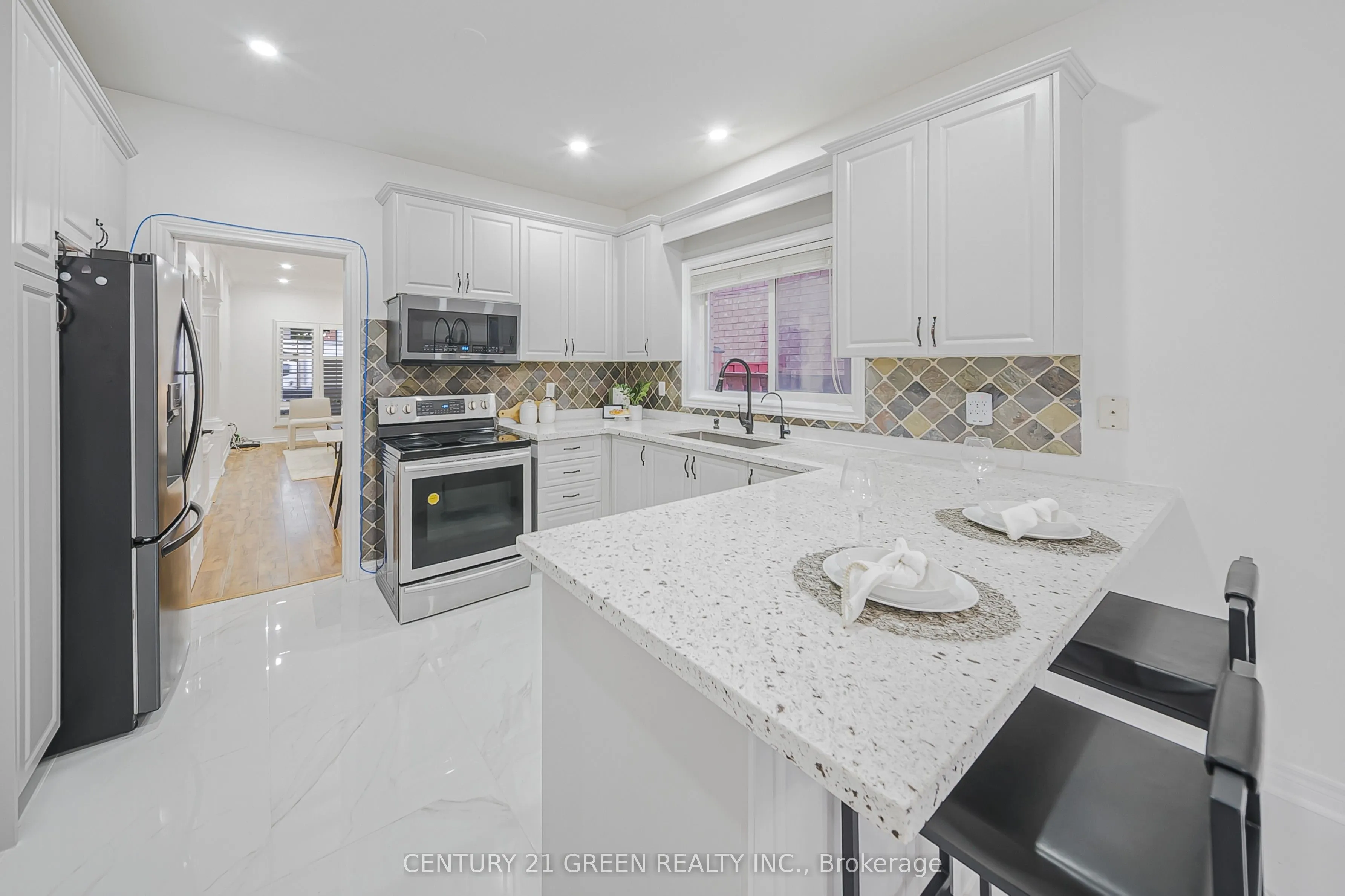 486 Fernforest Drive