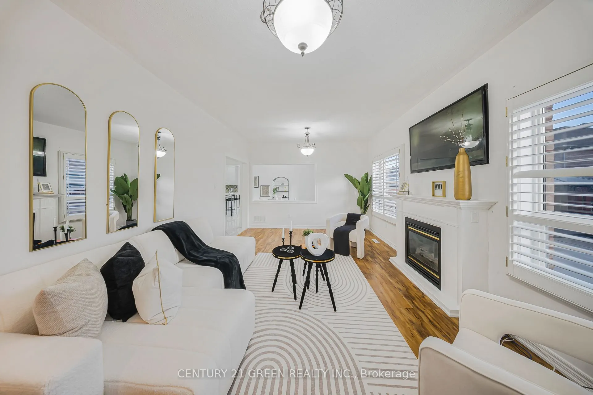 486 Fernforest Drive