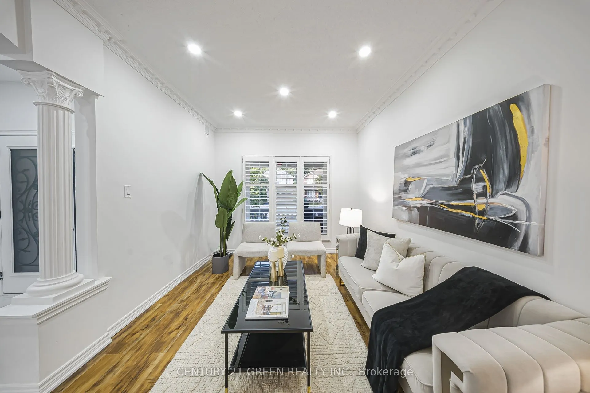 486 Fernforest Drive