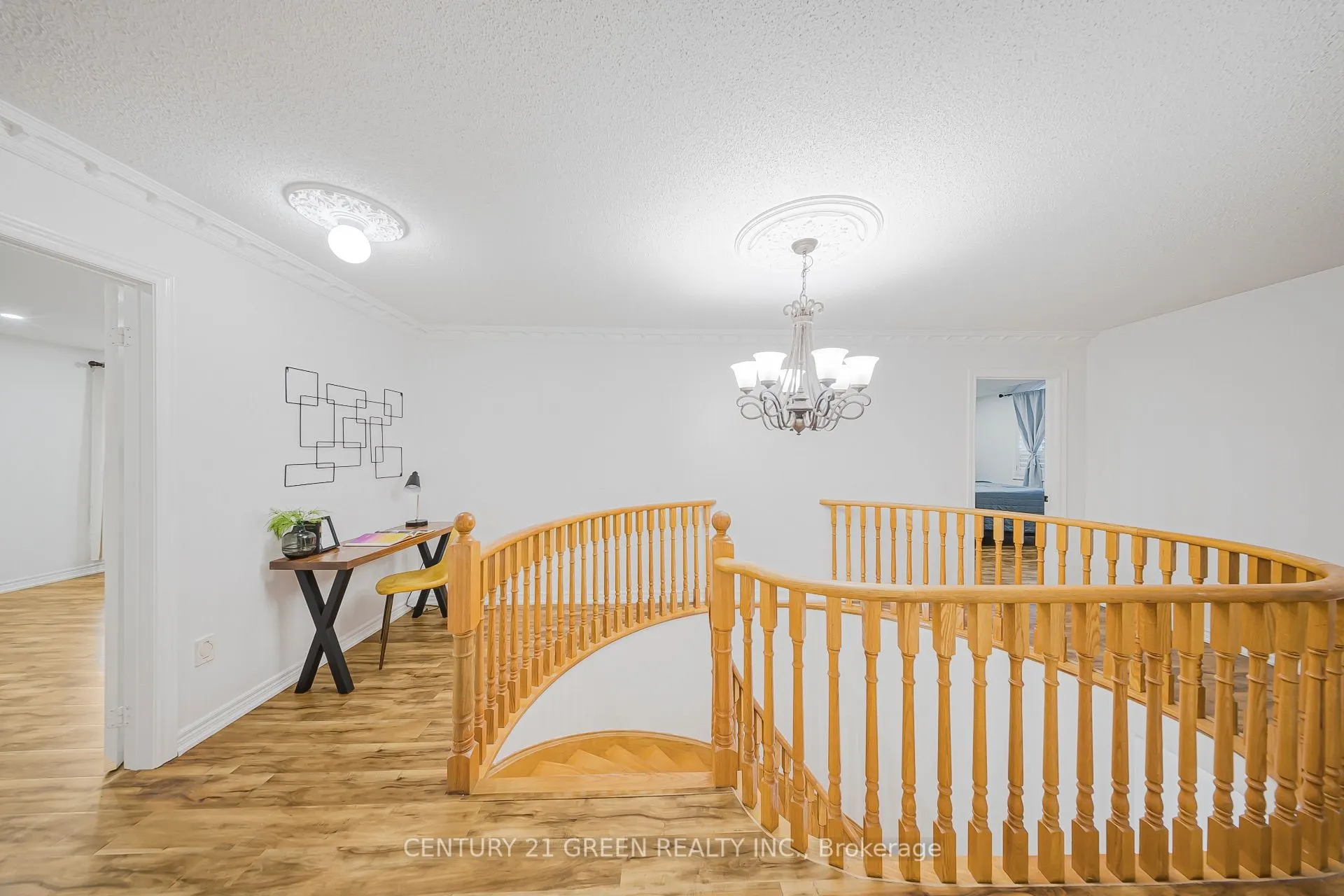 486 Fernforest Drive