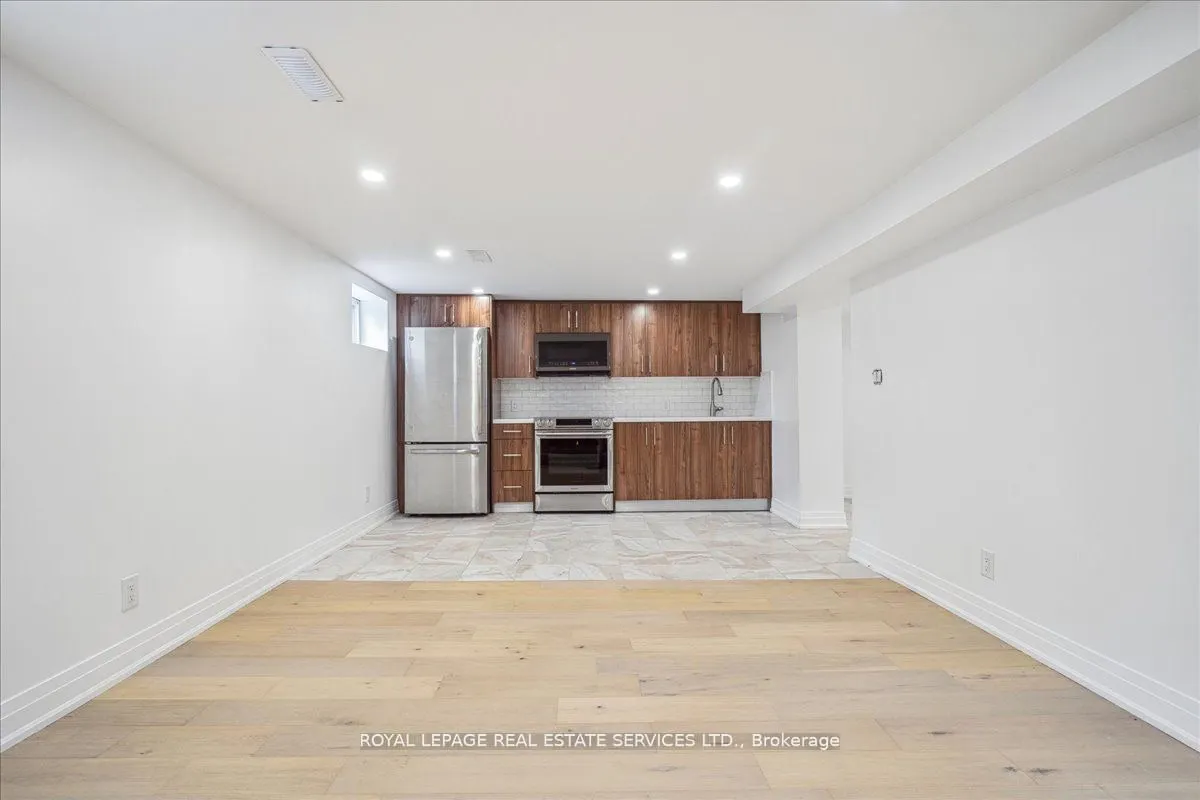 14 Ramsbury Road