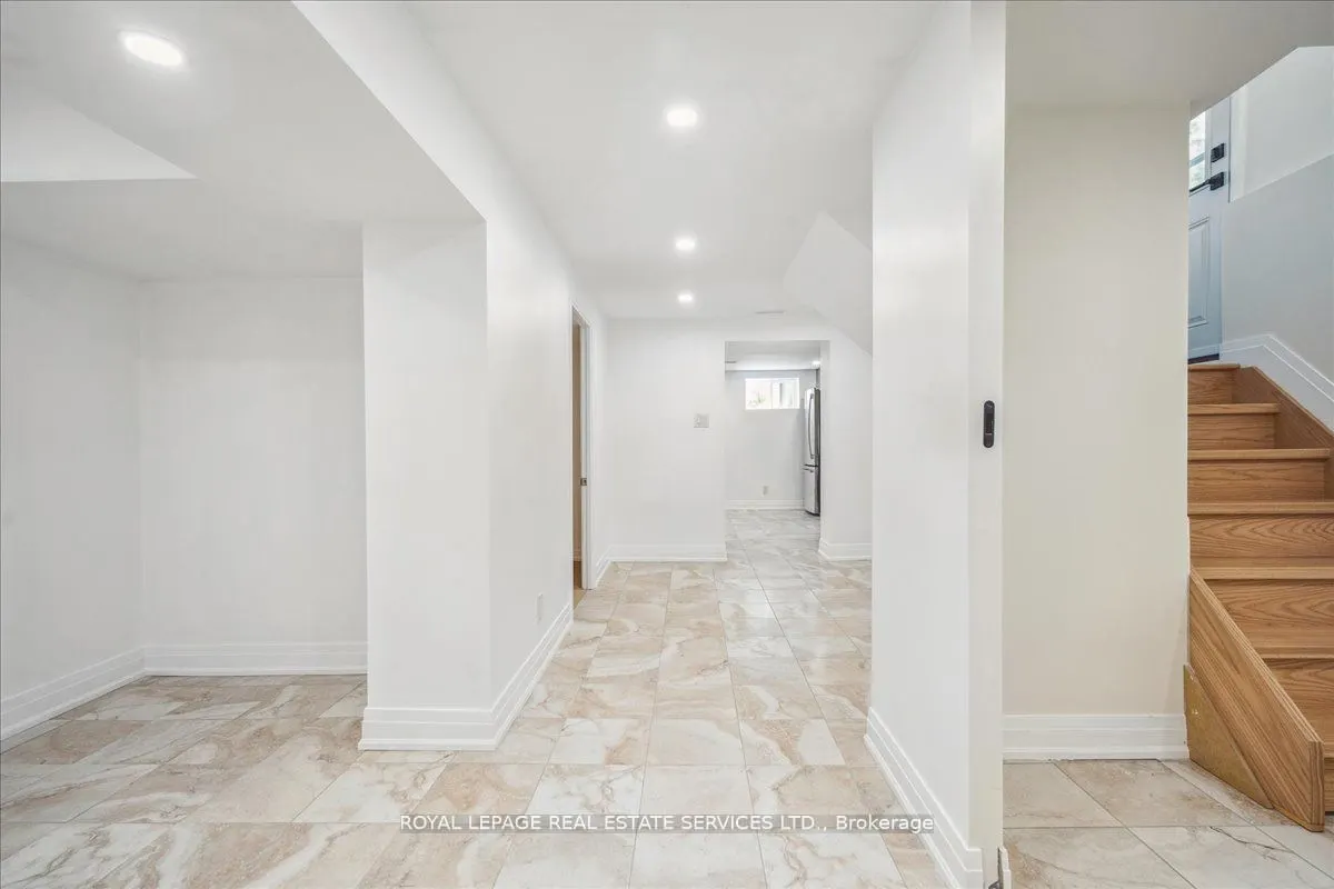 14 Ramsbury Road