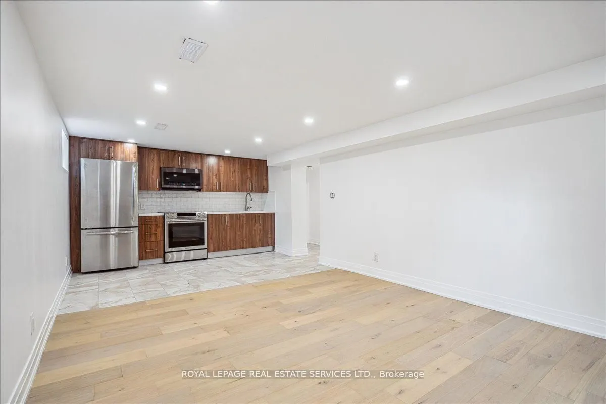 14 Ramsbury Road