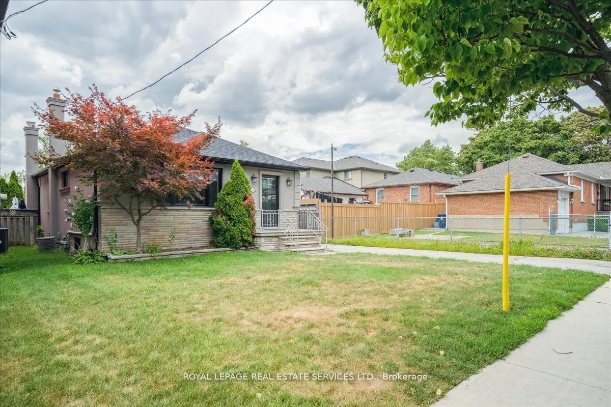 14 Ramsbury Road