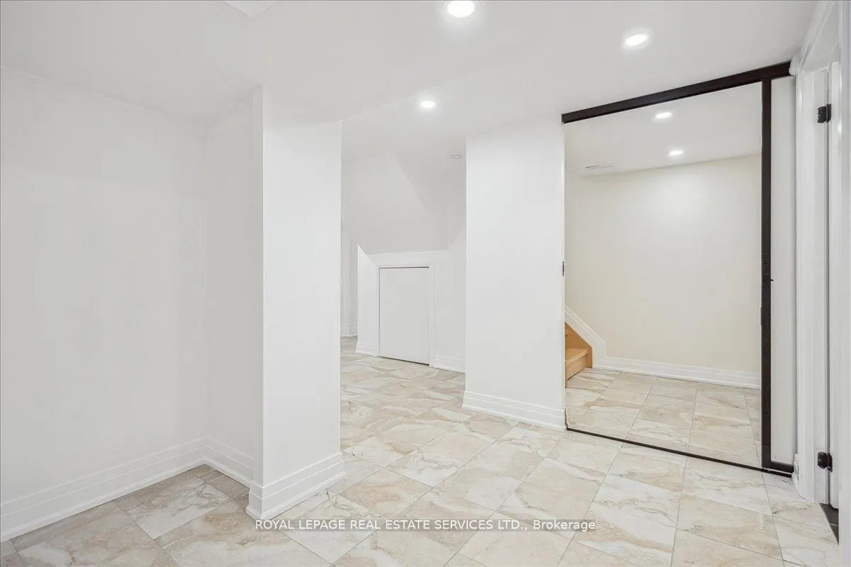 14 Ramsbury Road