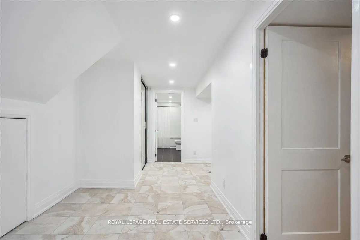 14 Ramsbury Road