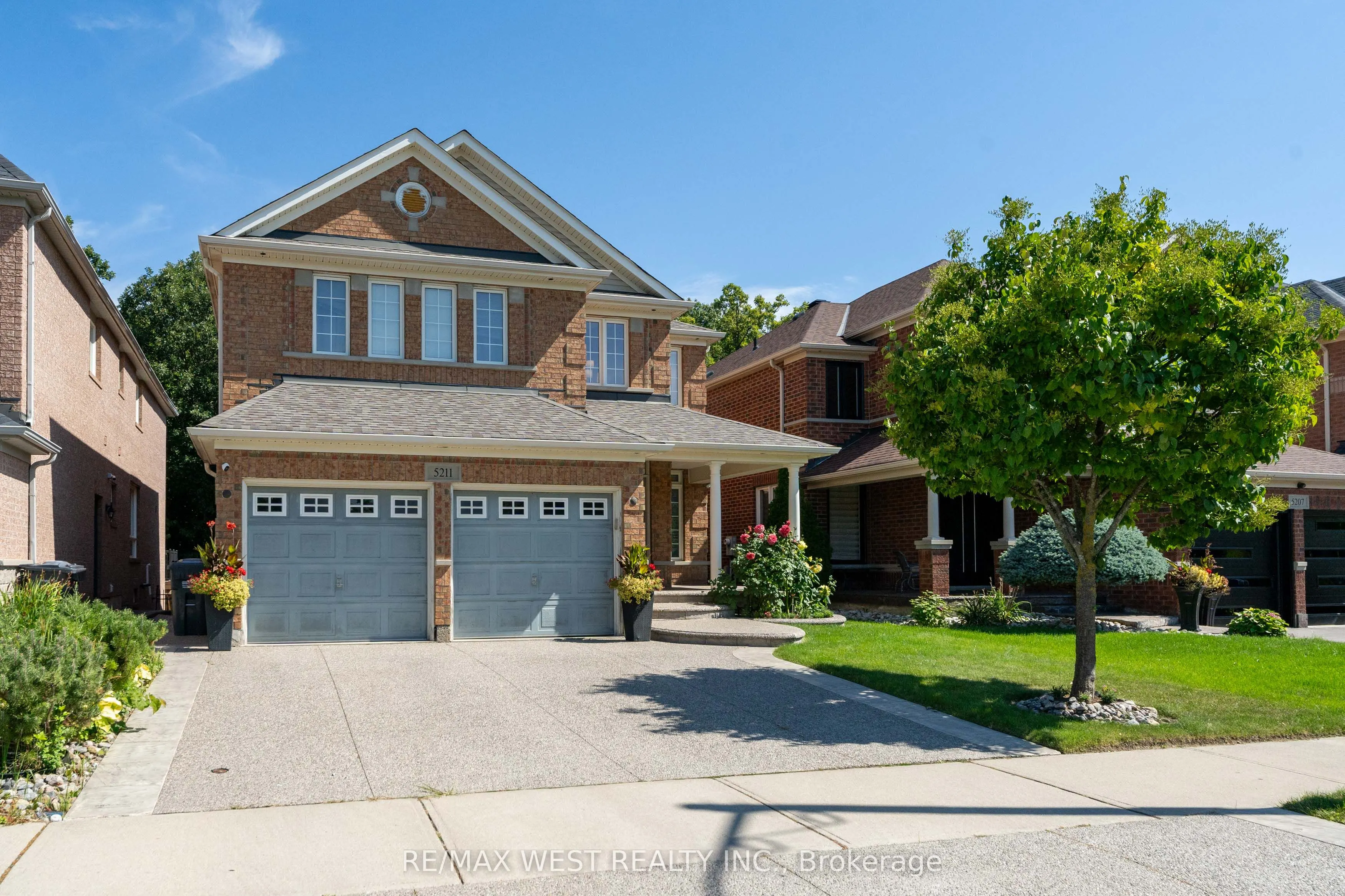 5211 Misty Pine Crescent