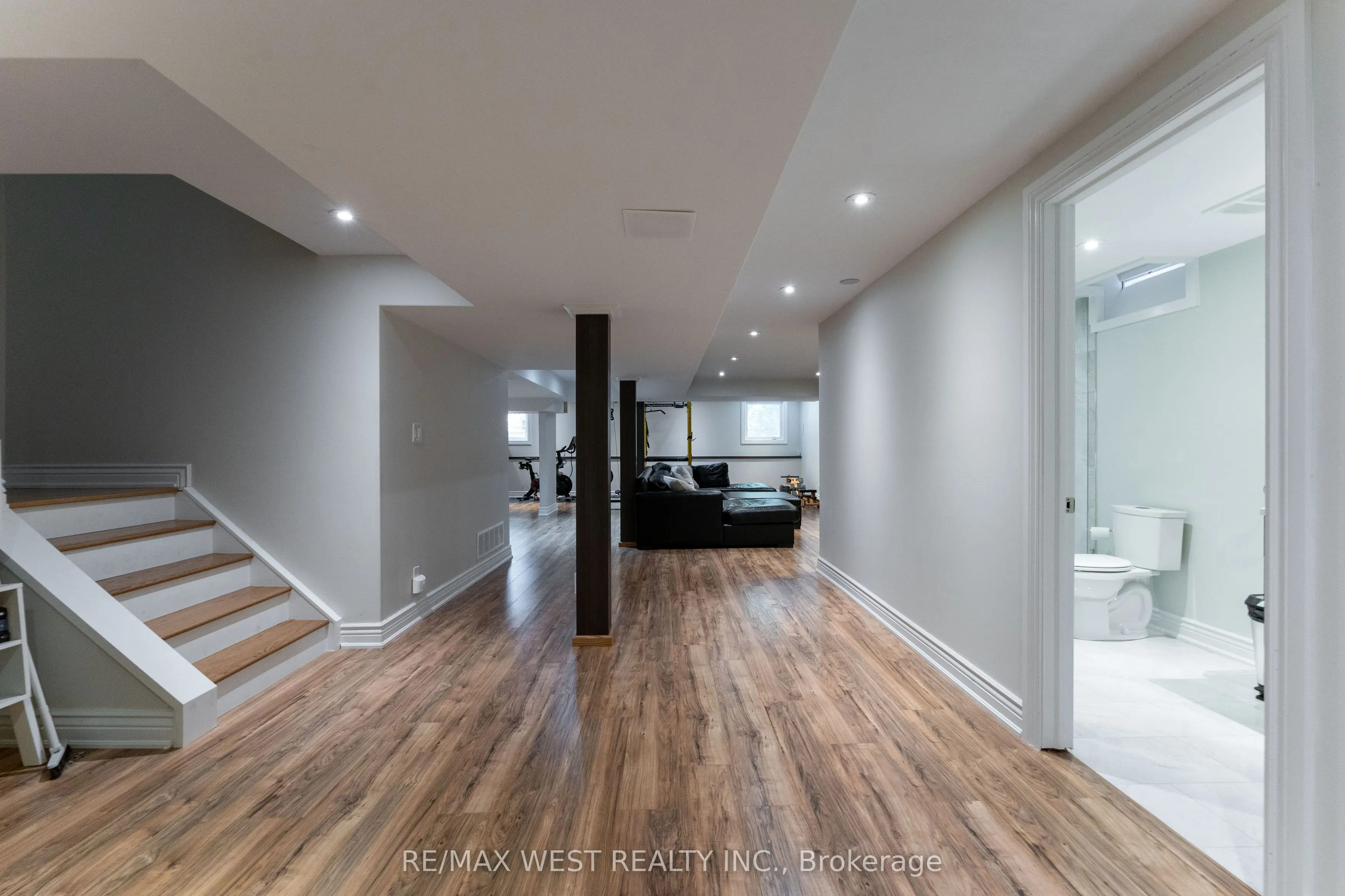 5211 Misty Pine Crescent