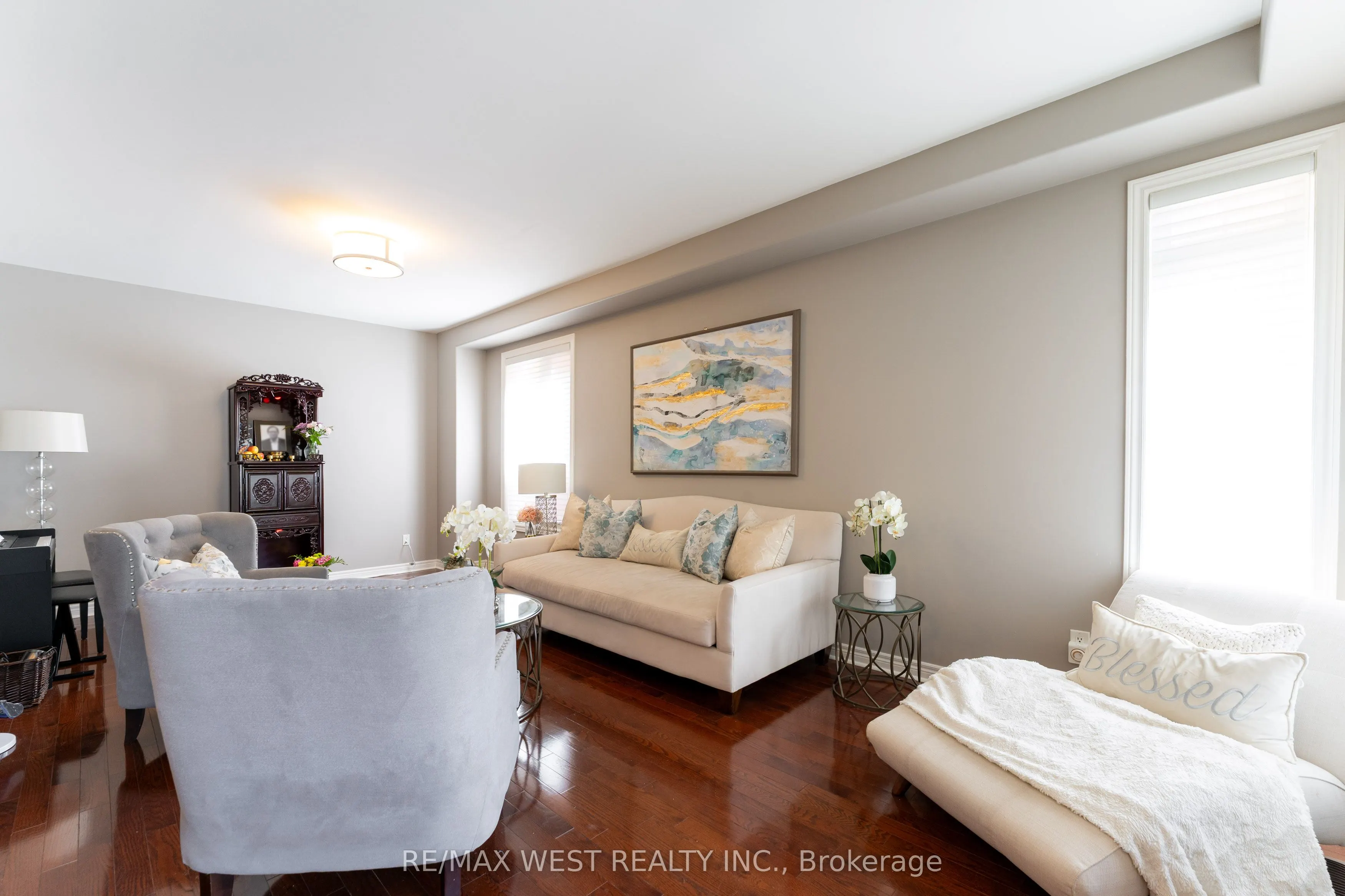5211 Misty Pine Crescent