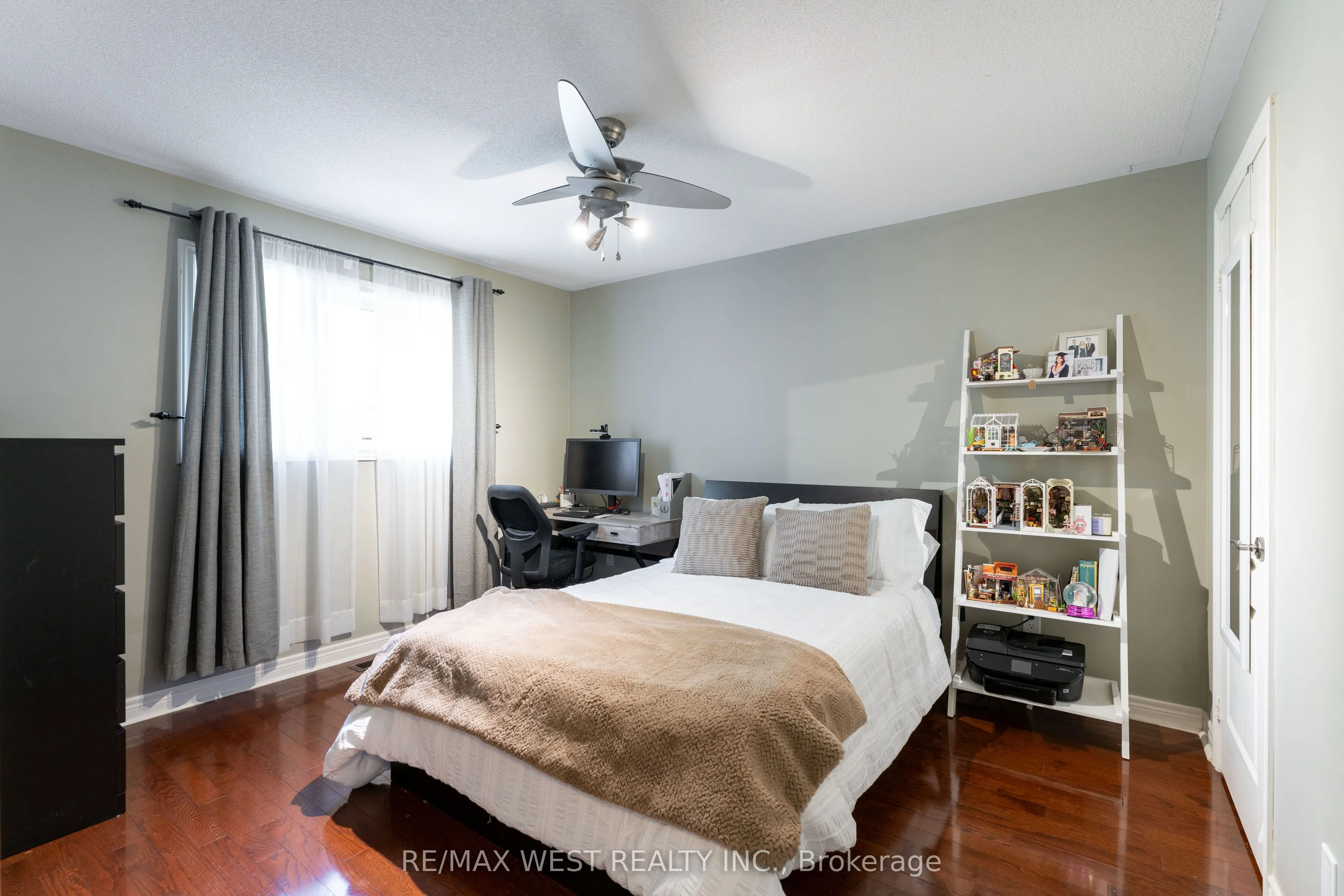 5211 Misty Pine Crescent